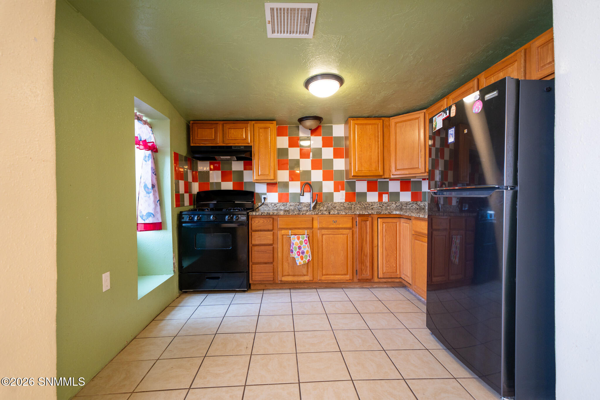 204 W Chopes Street Property Photo 6