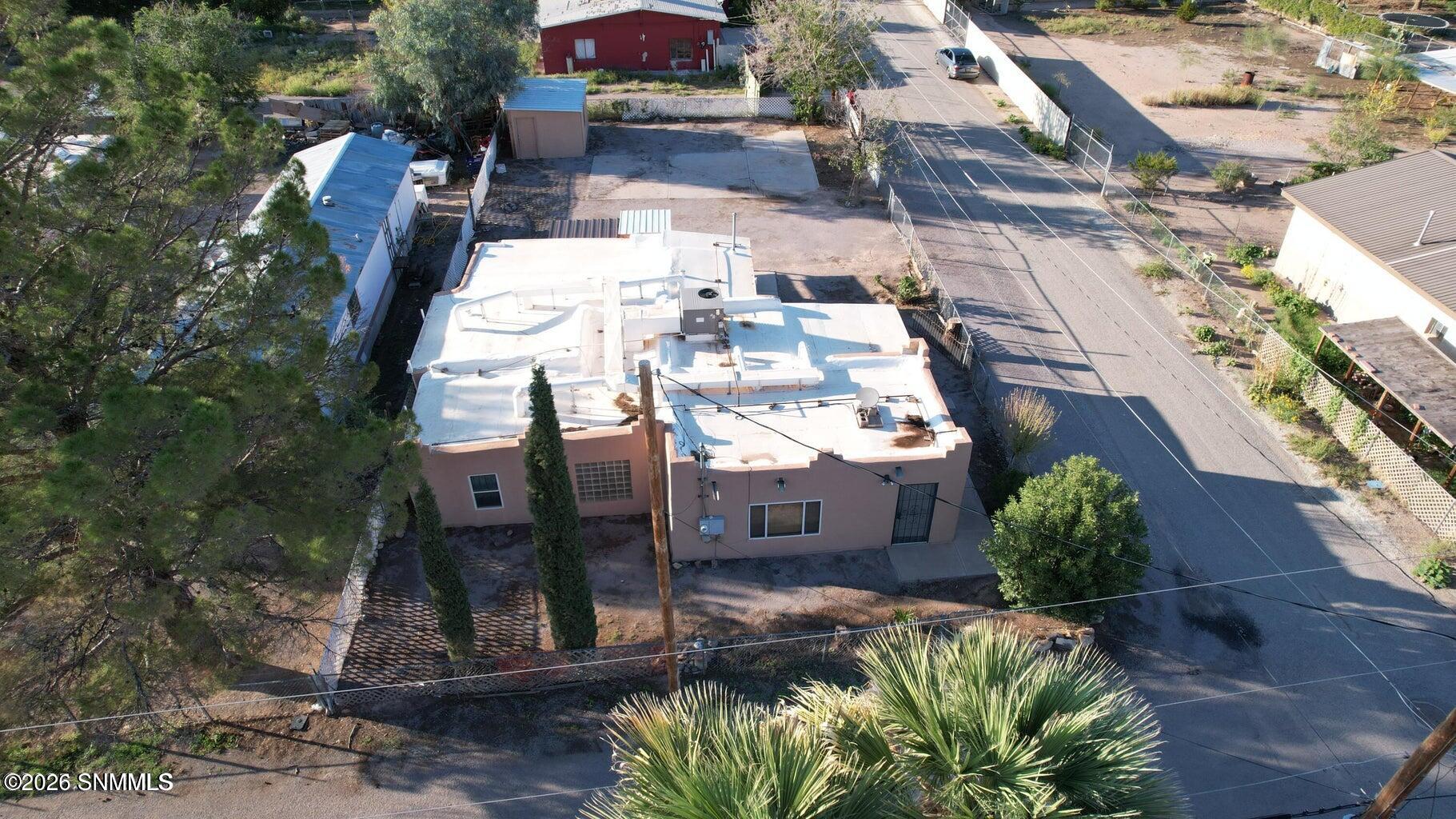 204 W Chopes Street Property Photo 31