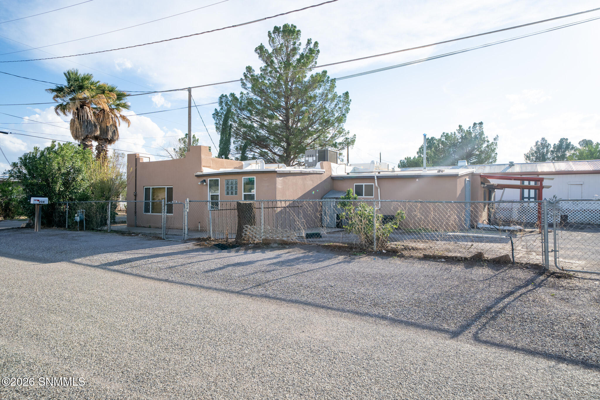 204 W Chopes Street Property Photo 32