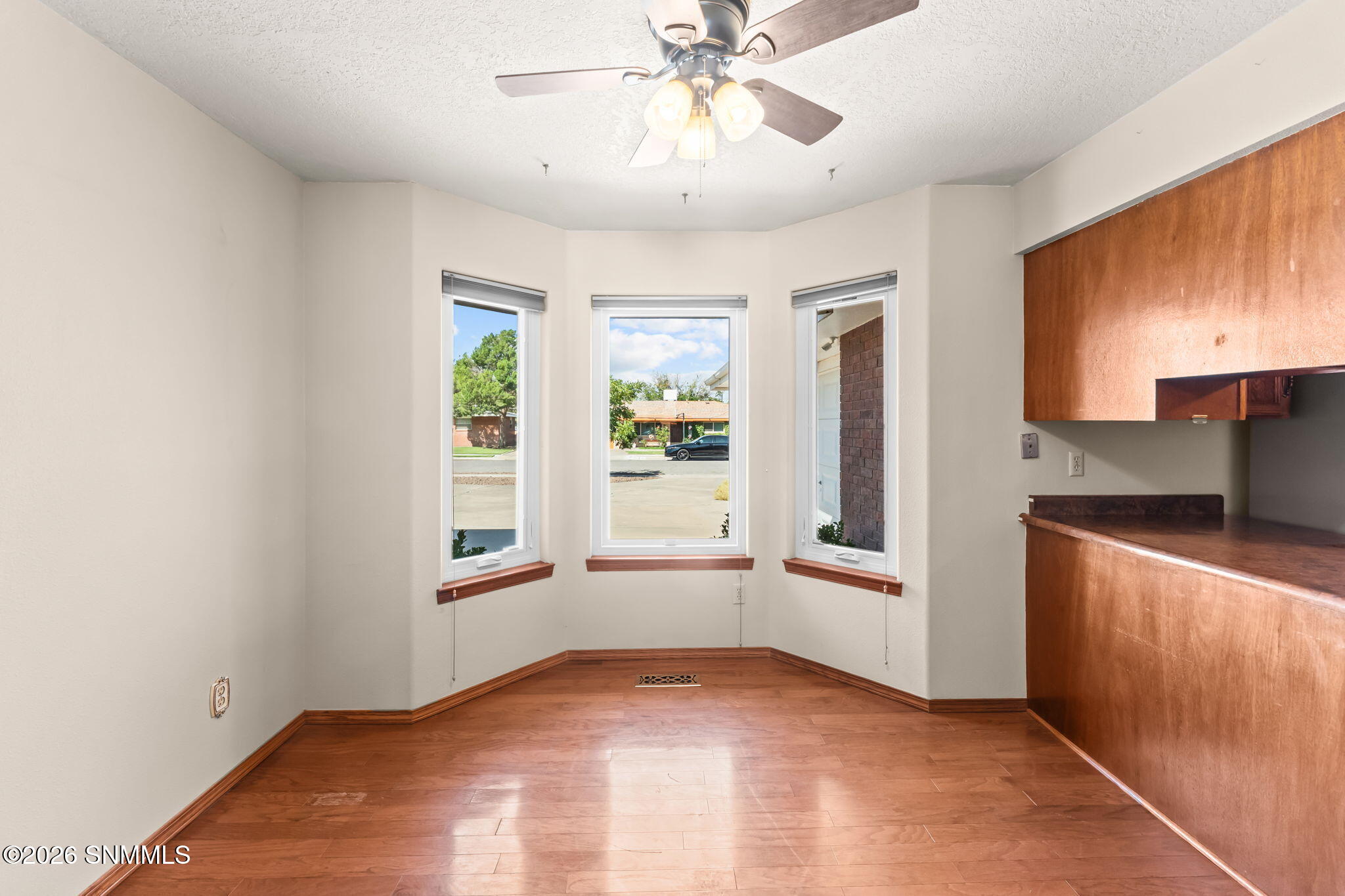 1950 Rosedale Drive Property Photo 10