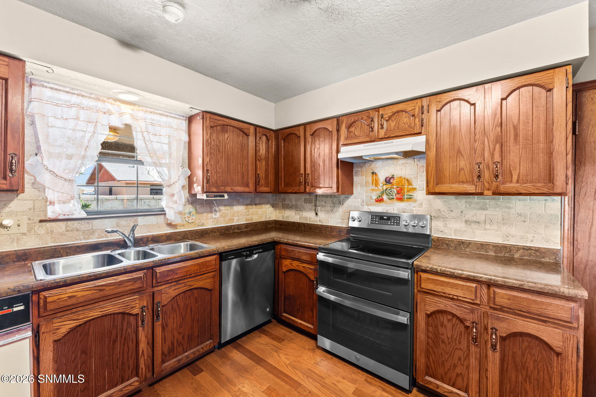 1950 Rosedale Drive Property Photo 13