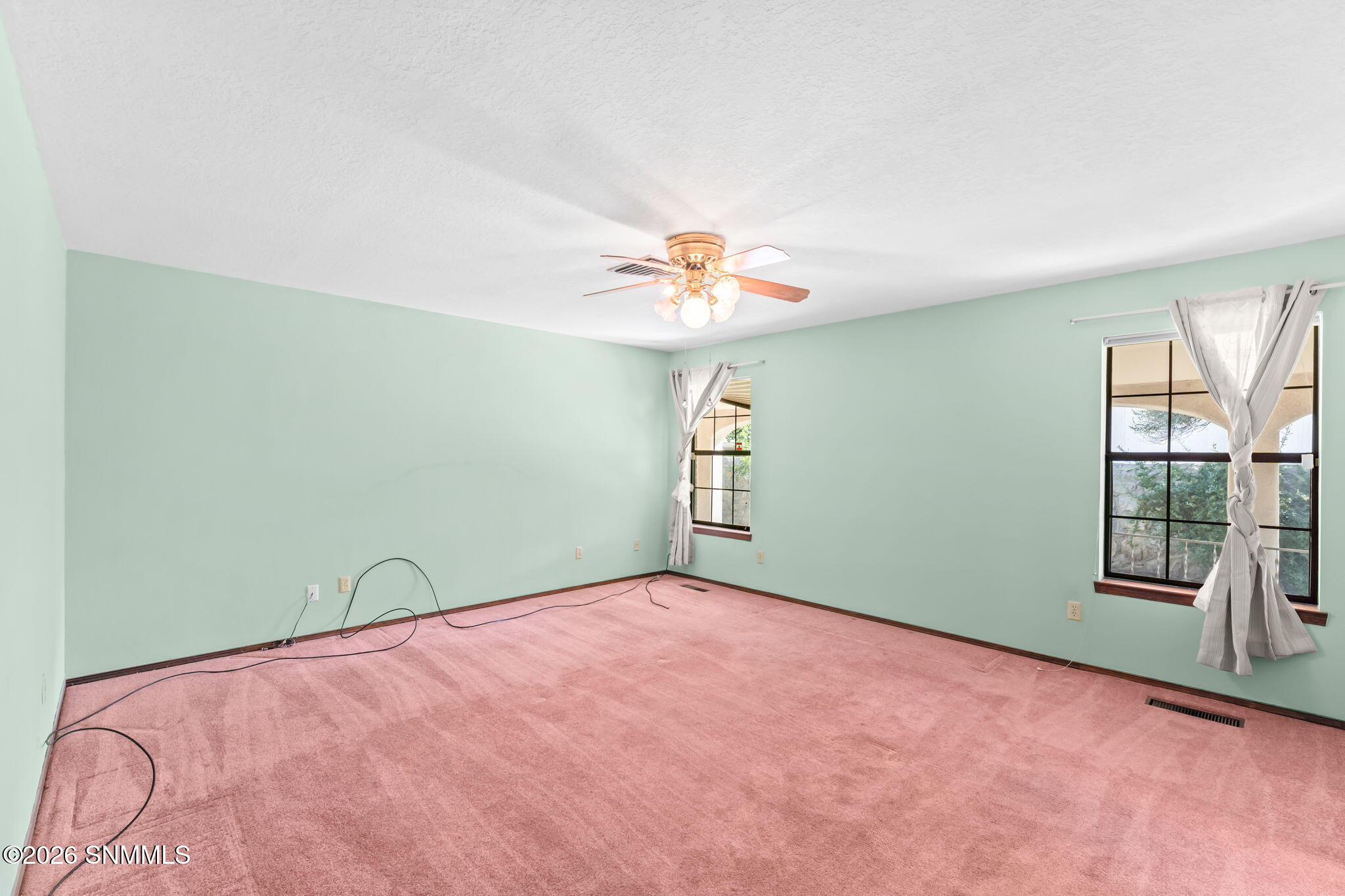 1950 Rosedale Drive Property Photo 15