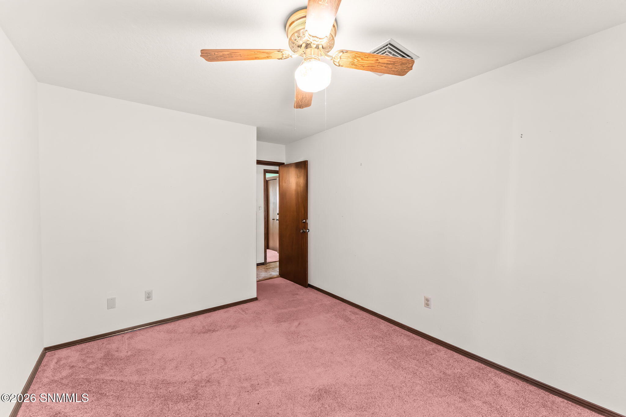 1950 Rosedale Drive Property Photo 23