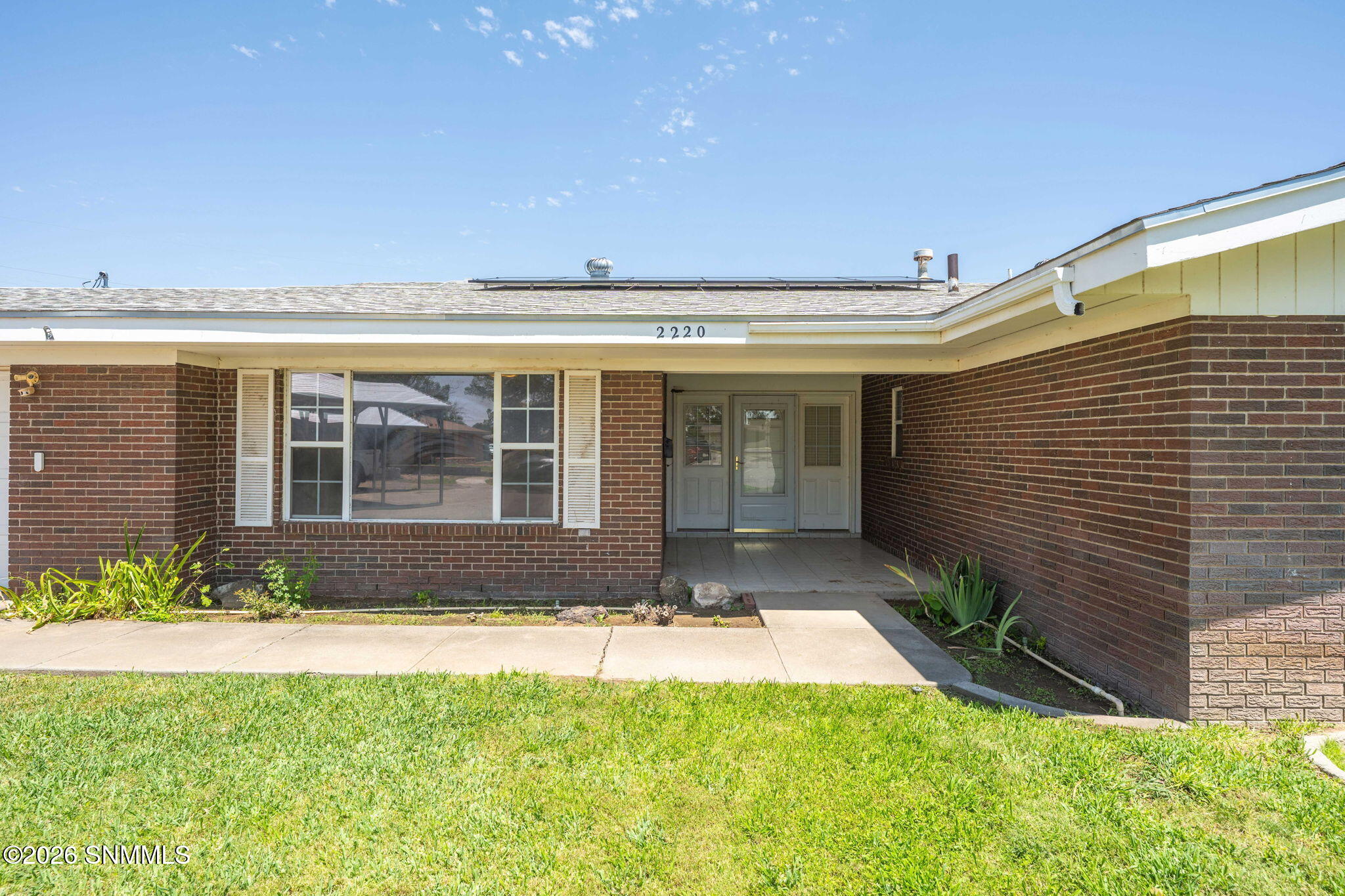 2220 Carlyle Place Property Photo 2
