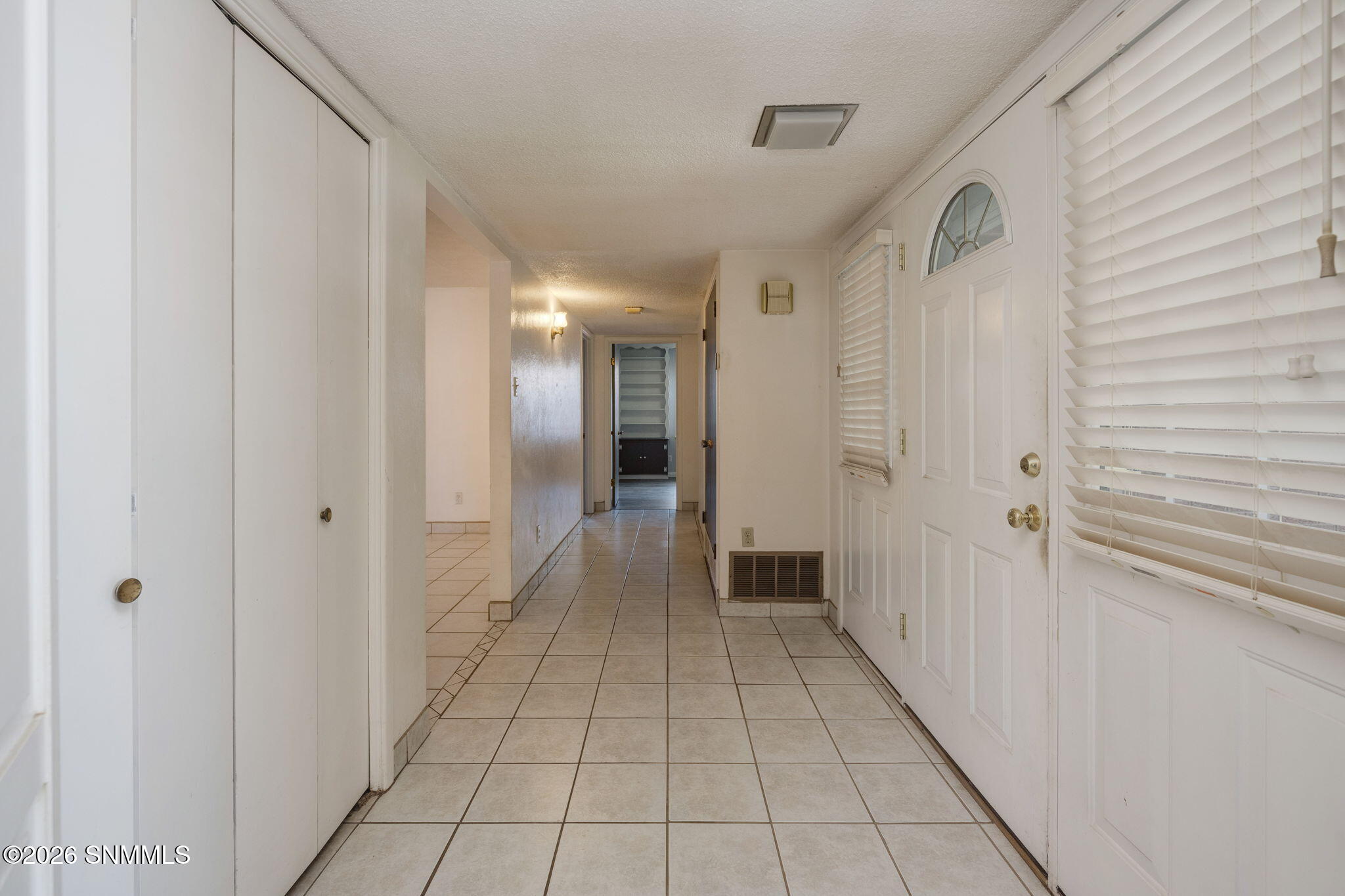 2220 Carlyle Place Property Photo 3