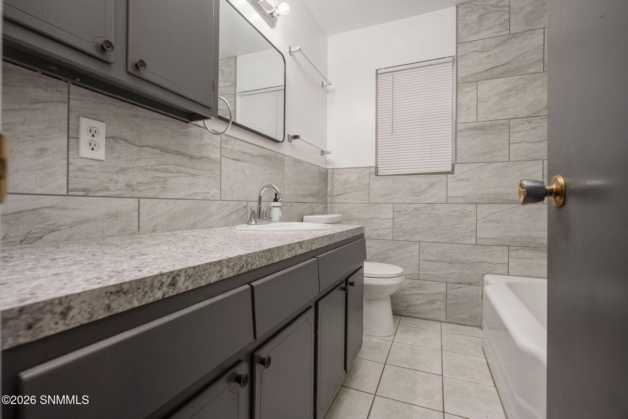 2220 Carlyle Place Property Photo 26