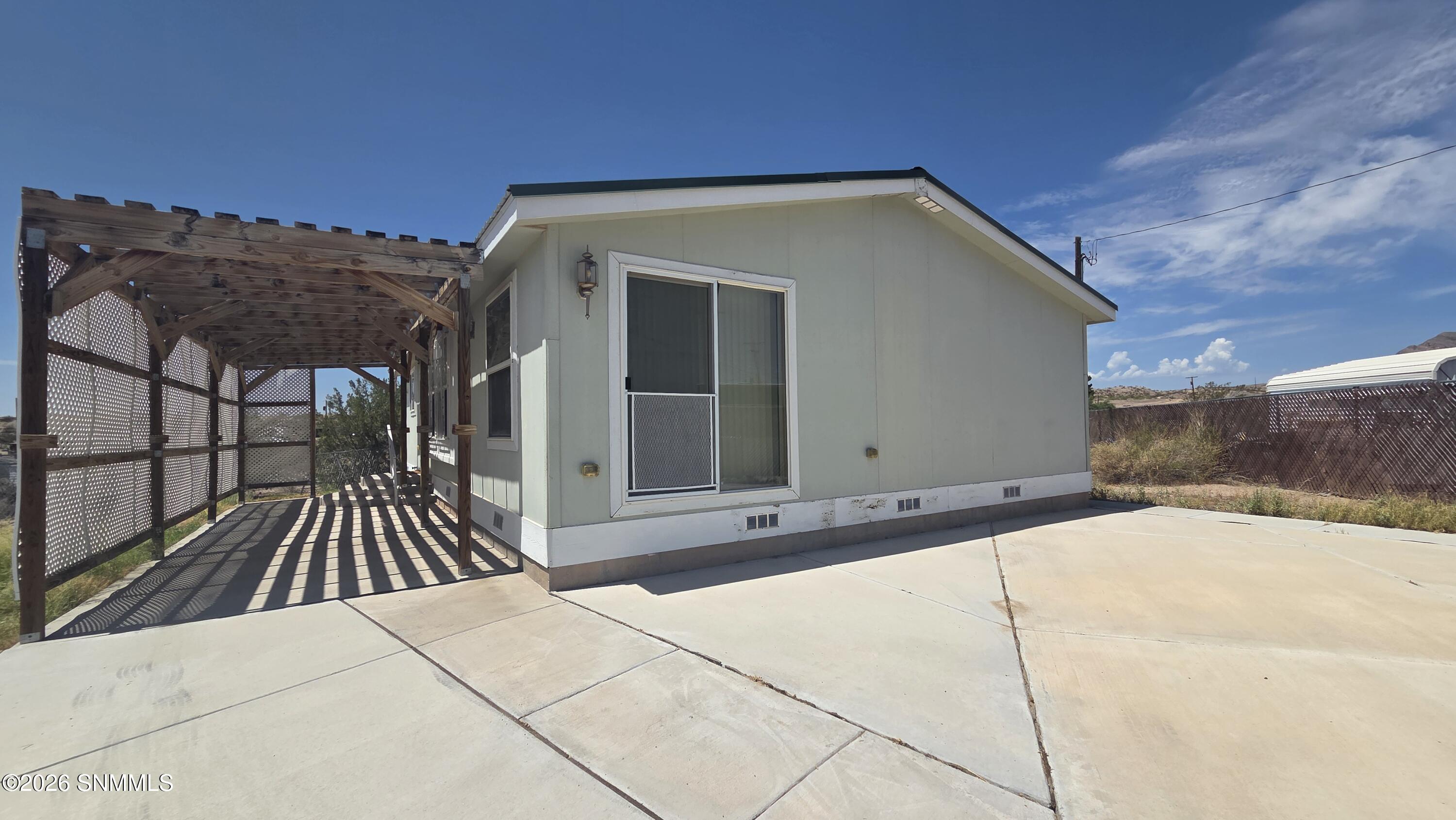 425 Morgan Property Photo 1