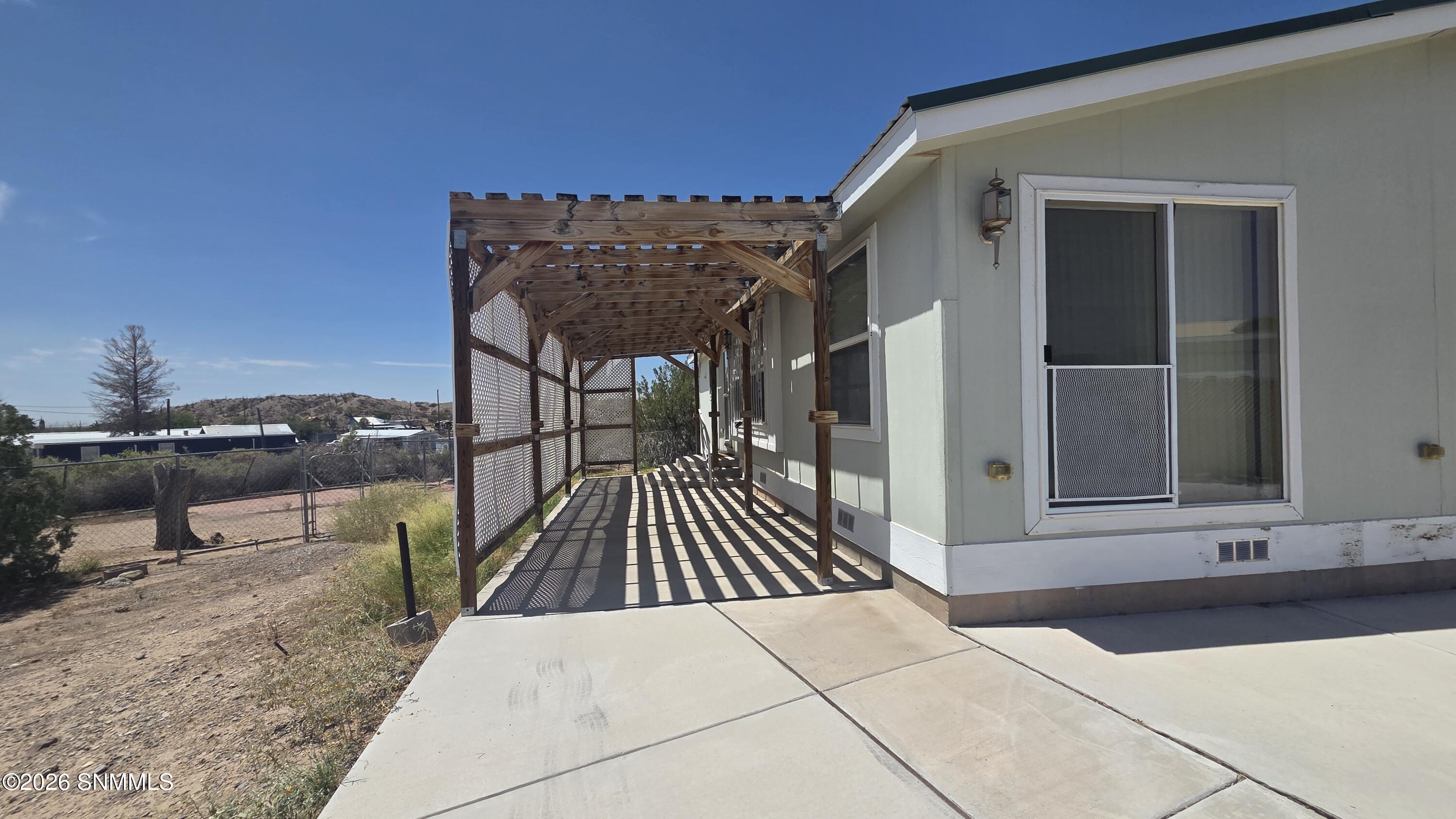 425 Morgan Property Photo 2