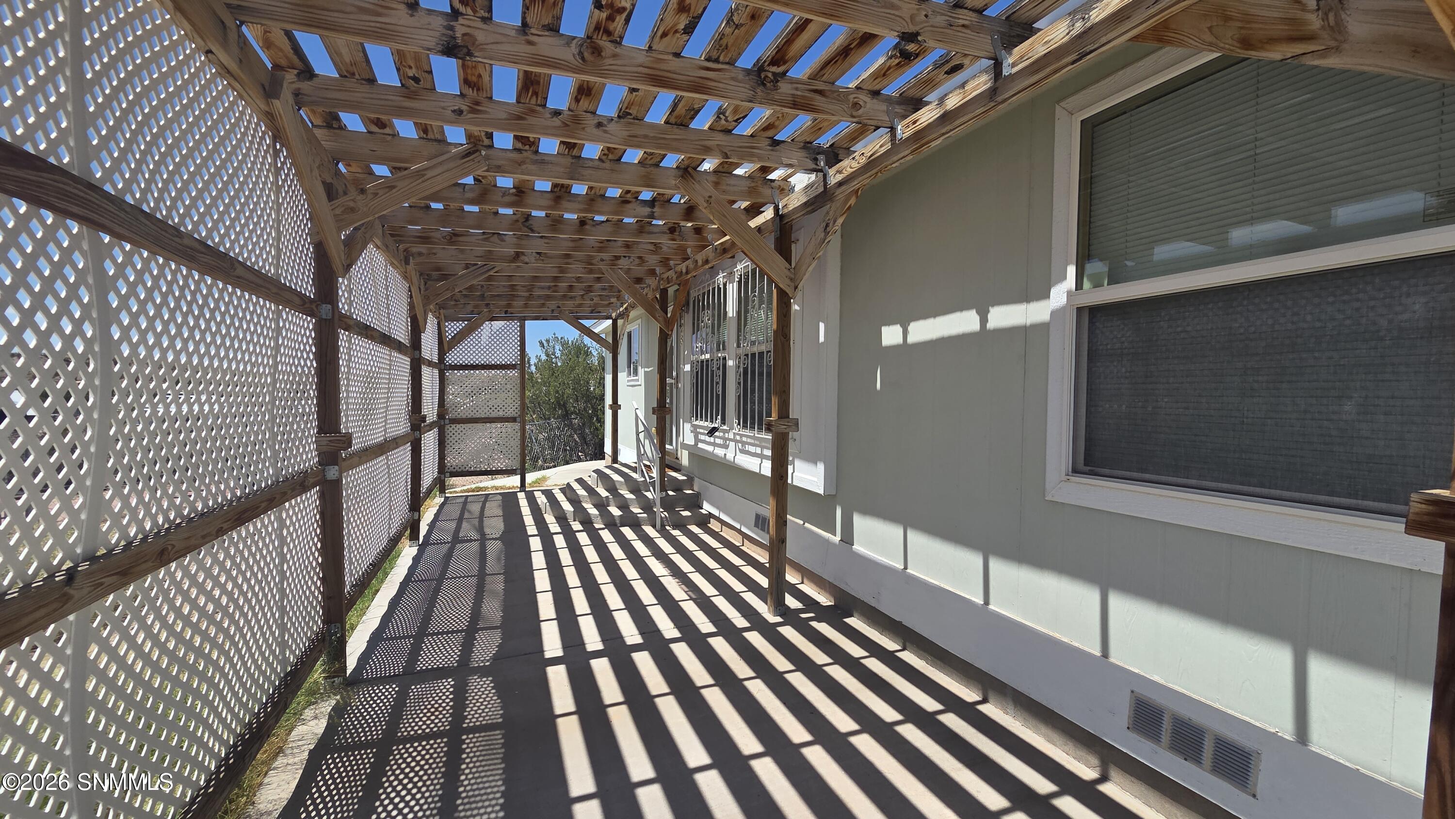 425 Morgan Property Photo 3