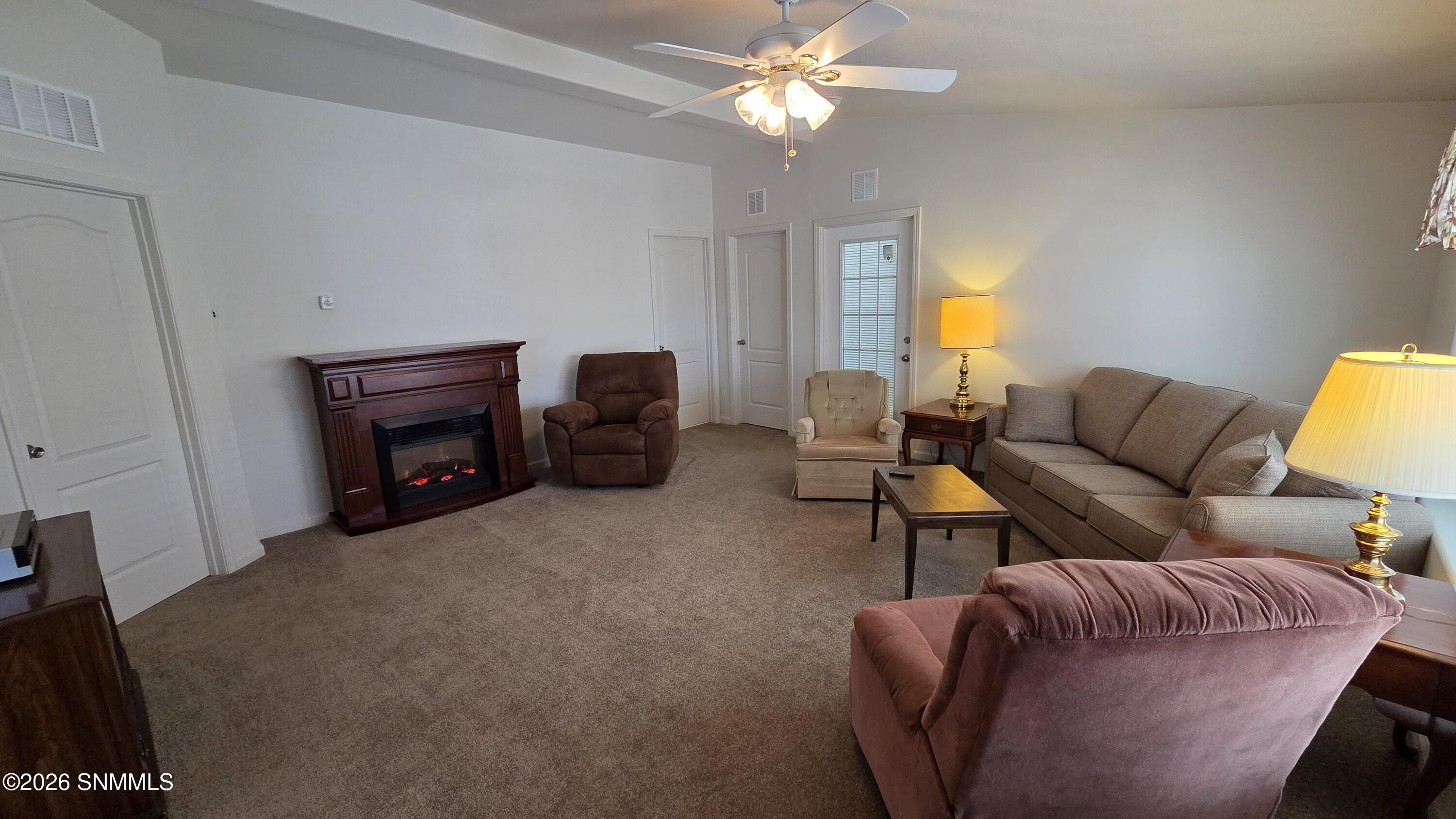 425 Morgan Property Photo 5