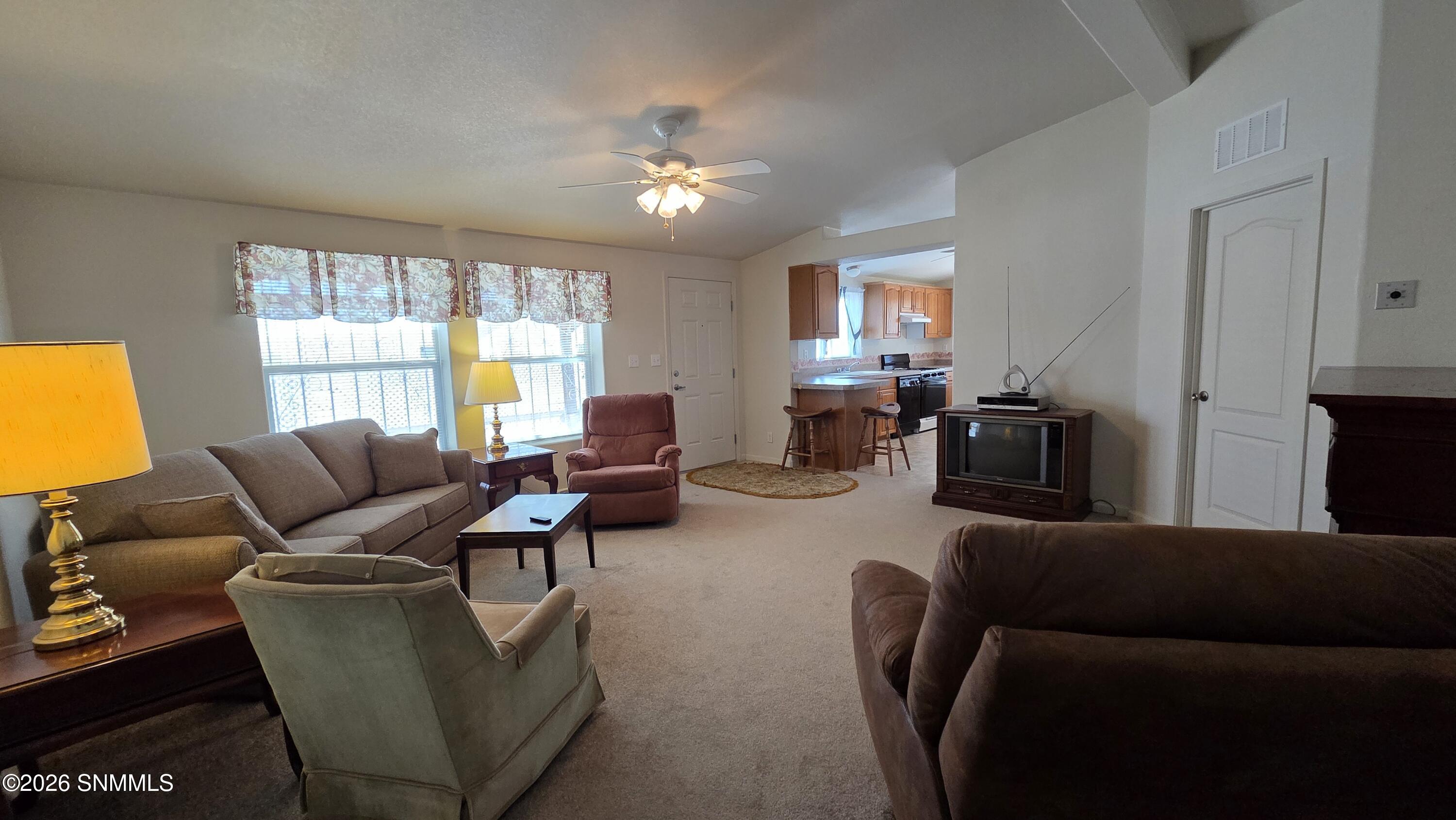 425 Morgan Property Photo 6