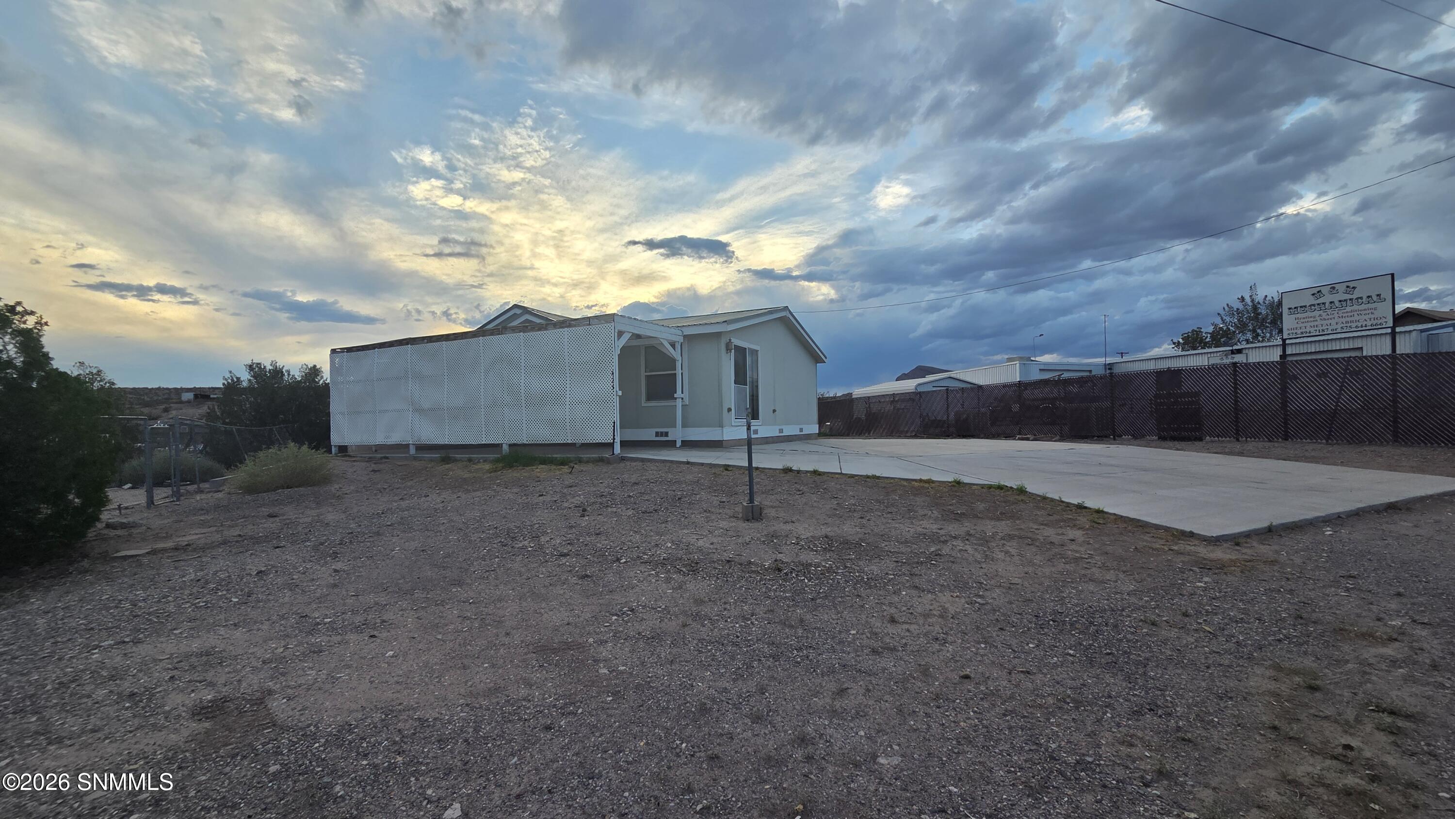 425 Morgan Property Photo 29