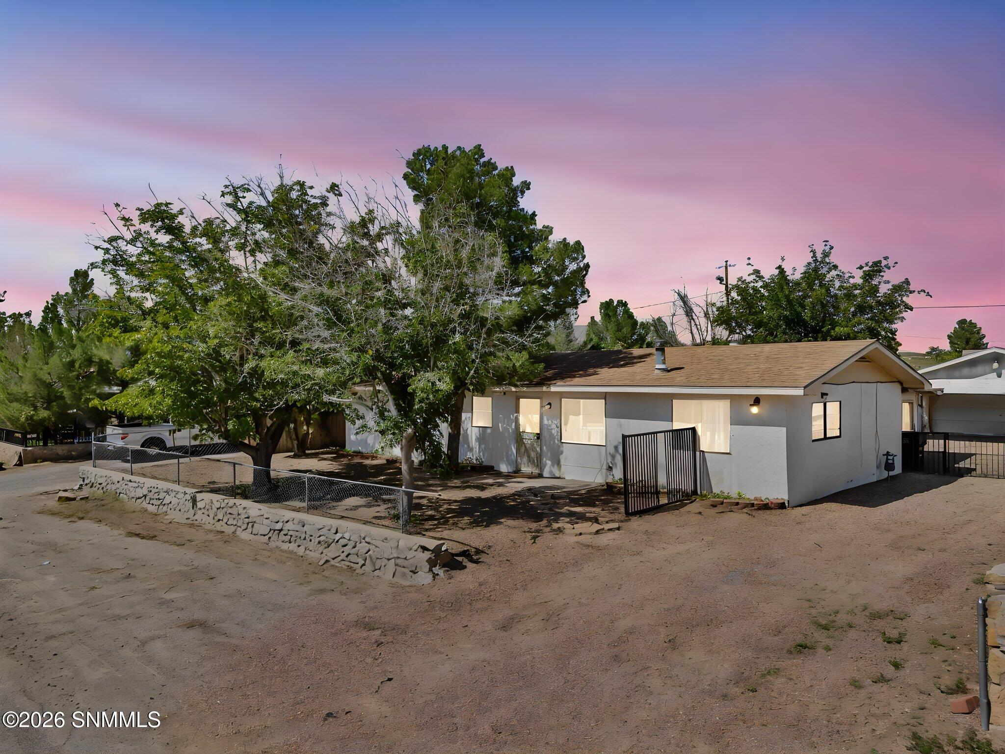 5850 Garcia Drive Property Photo 7