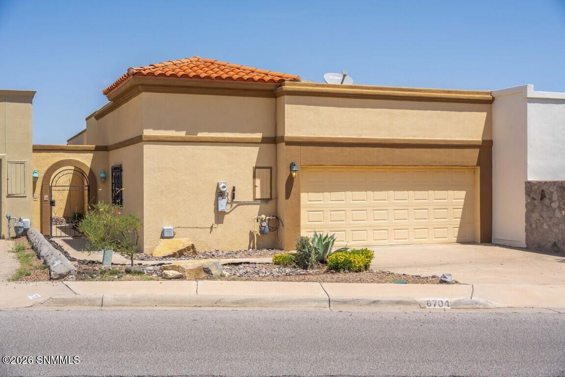 6704 Camino Blanco Property Photo 1