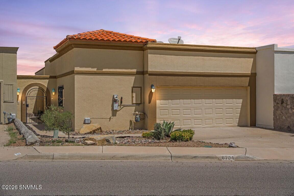 6704 Camino Blanco Property Photo 2