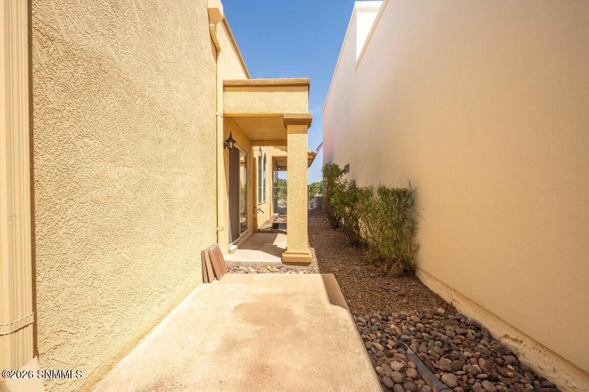 6704 Camino Blanco Property Photo 8