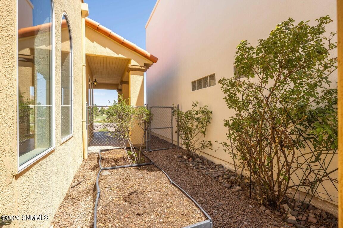 6704 Camino Blanco Property Photo 10
