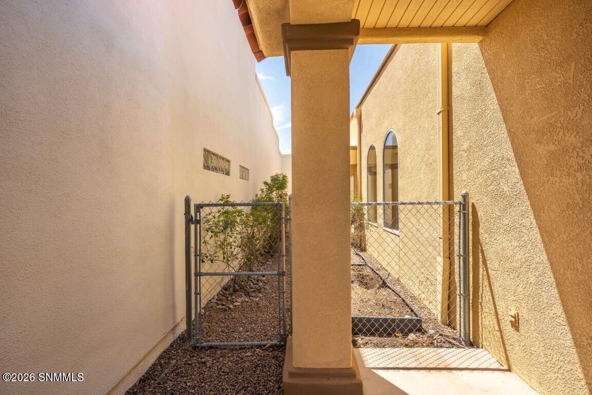 6704 Camino Blanco Property Photo 11