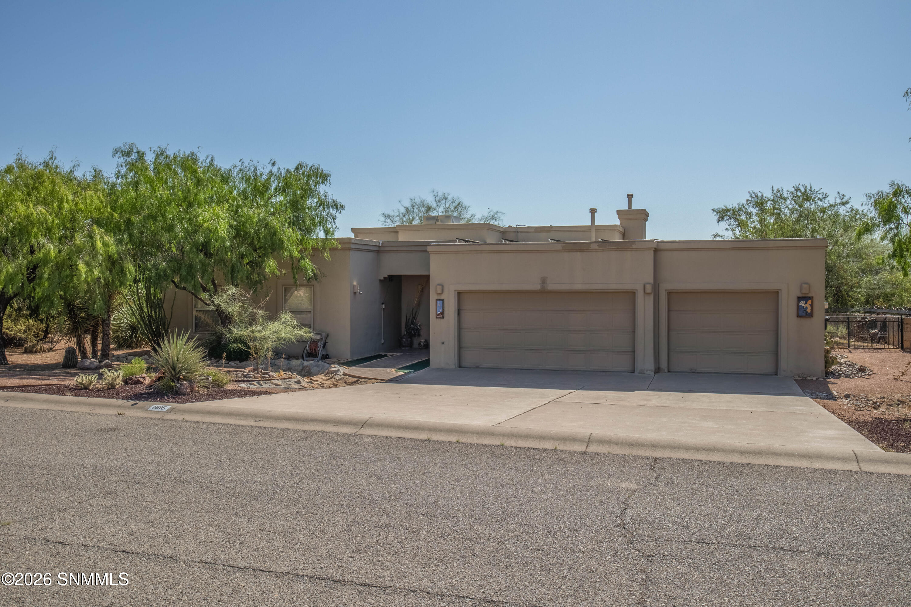 1616 Via Rubi Property Photo 2