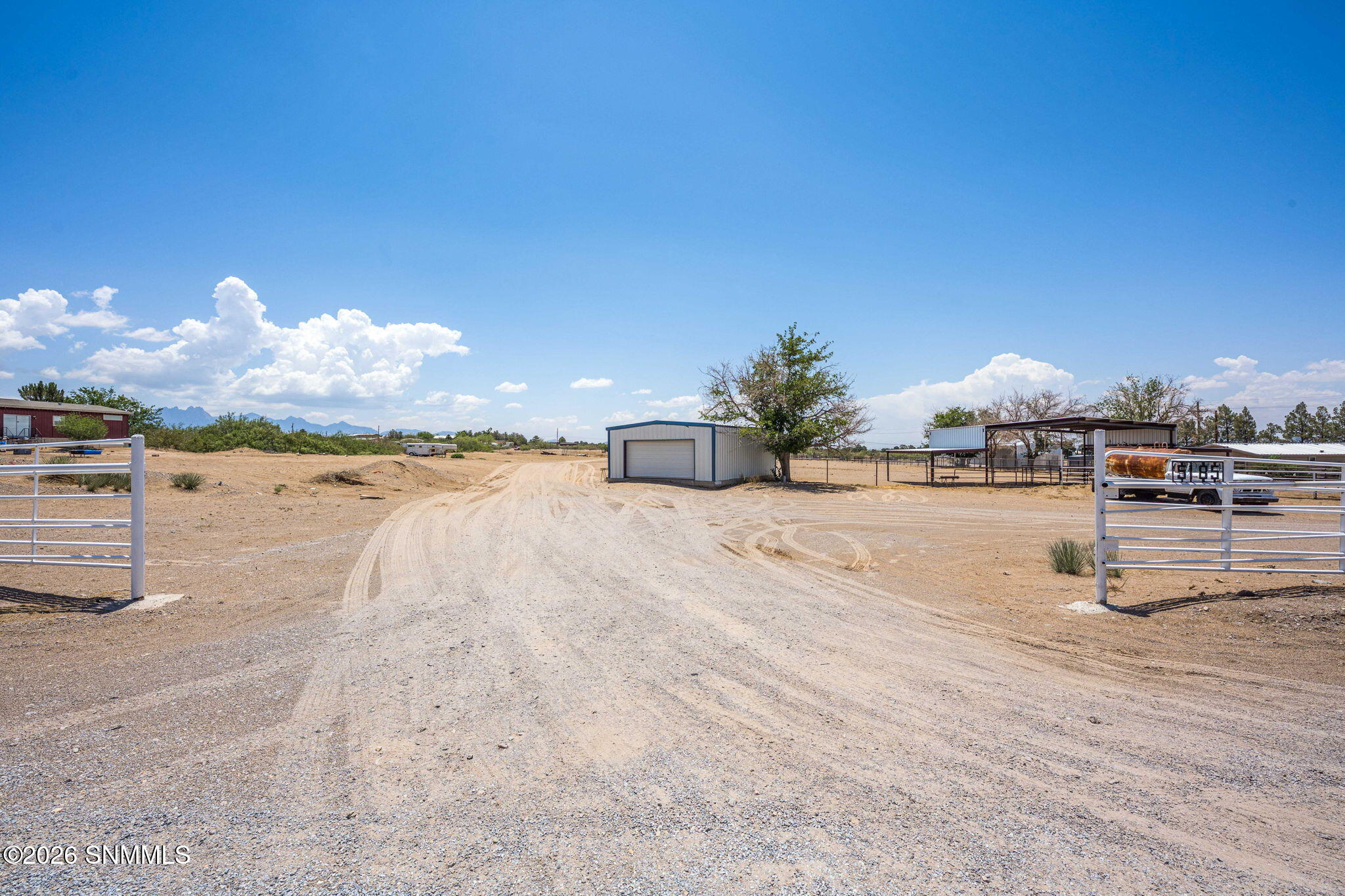 5155 Del Rey Boulevard Property Photo 10