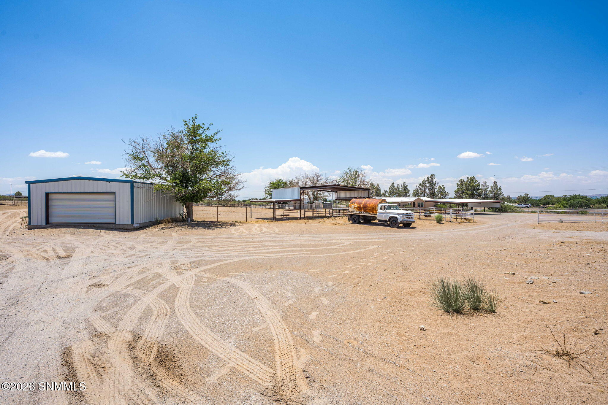 5155 Del Rey Boulevard Property Photo 11