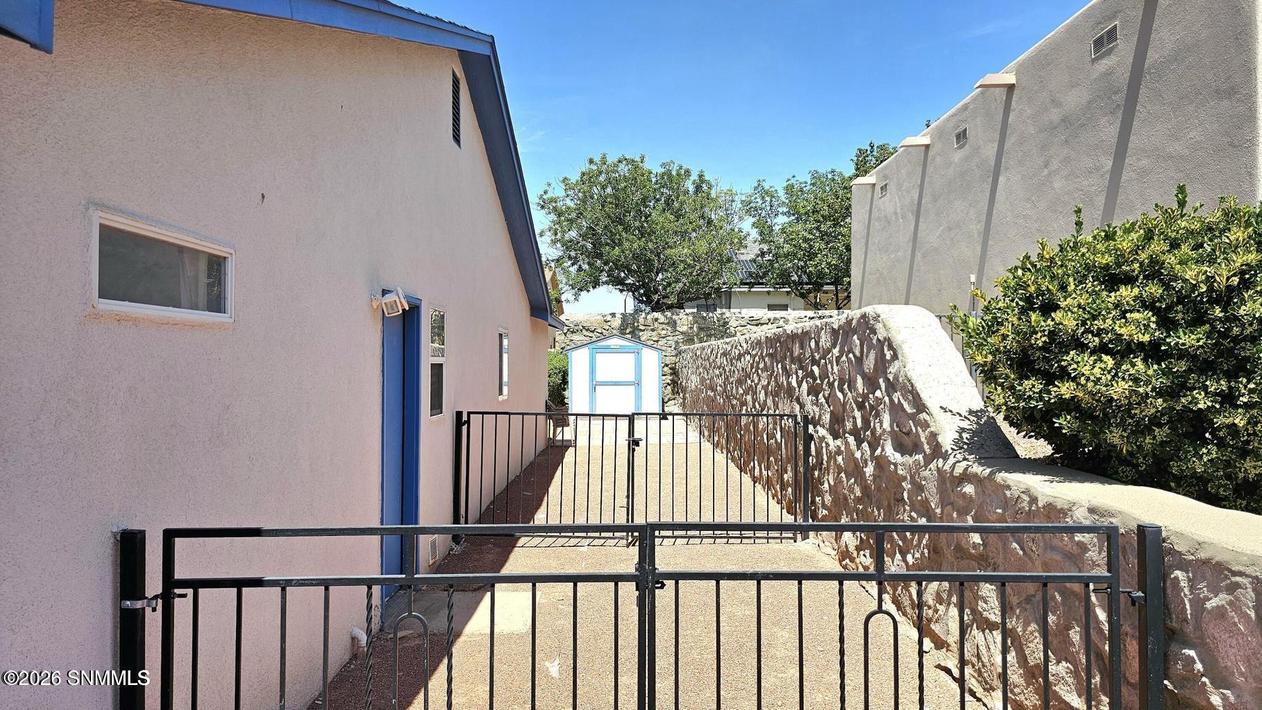 2688 Nebula Way Property Photo 3