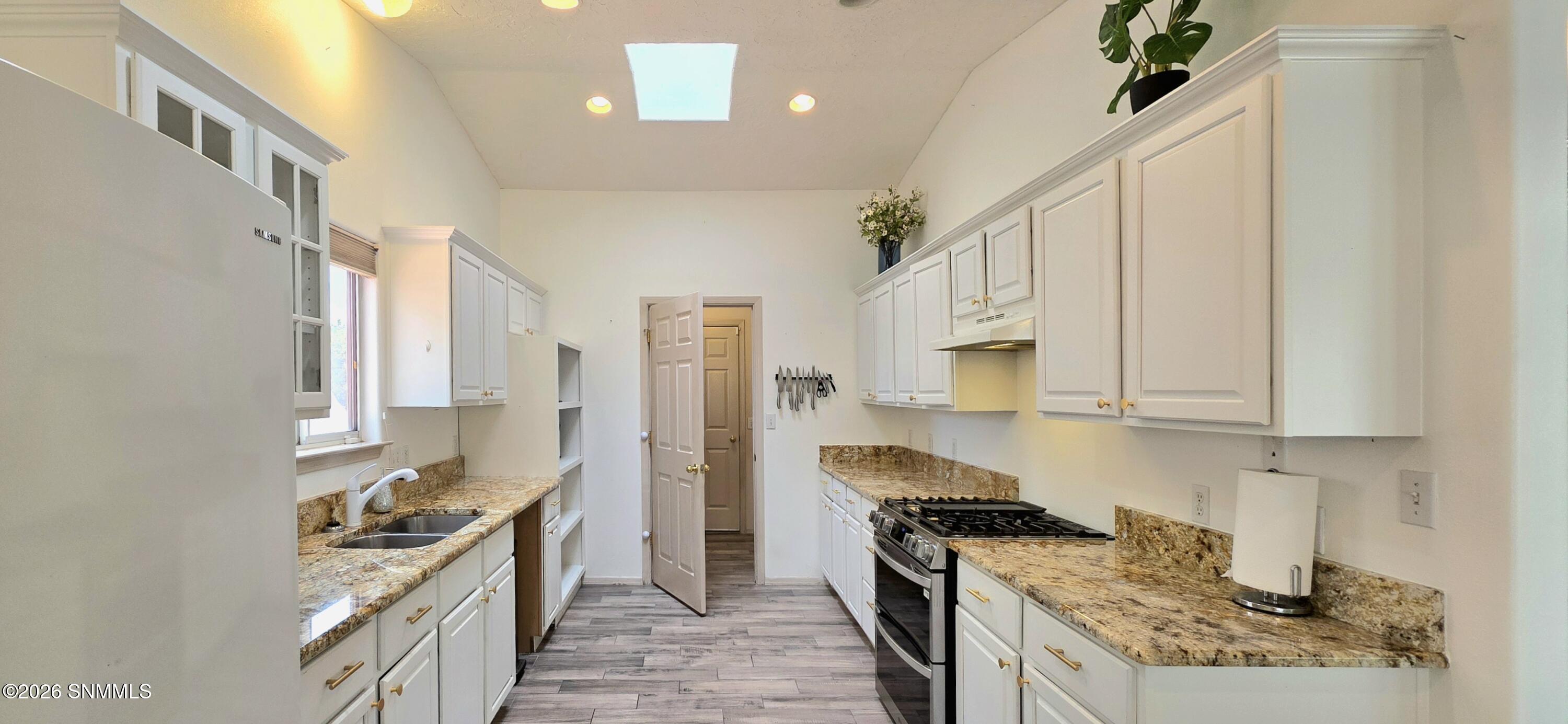 2688 Nebula Way Property Photo 11