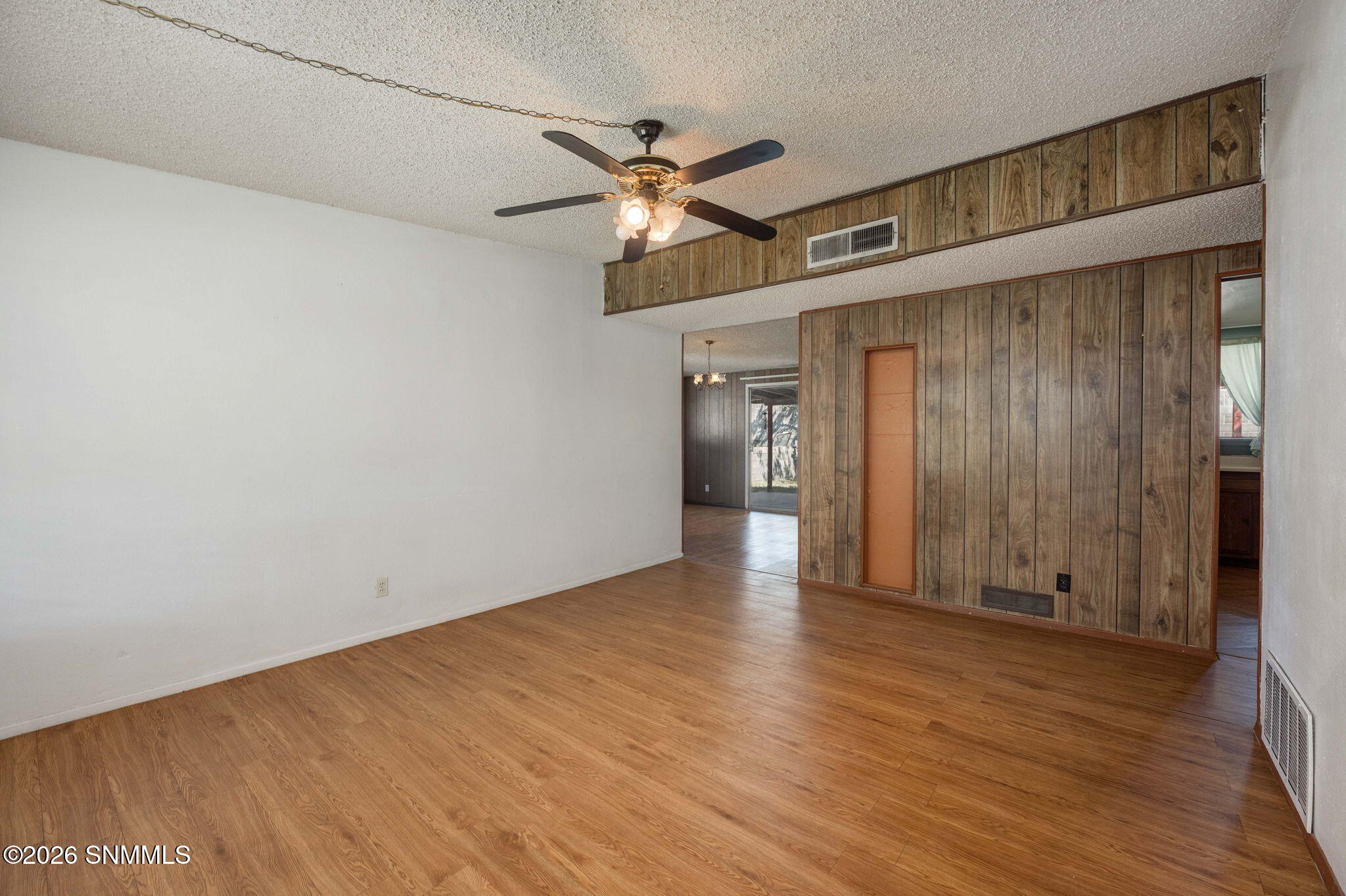 2329 E Idaho Avenue Property Photo 4