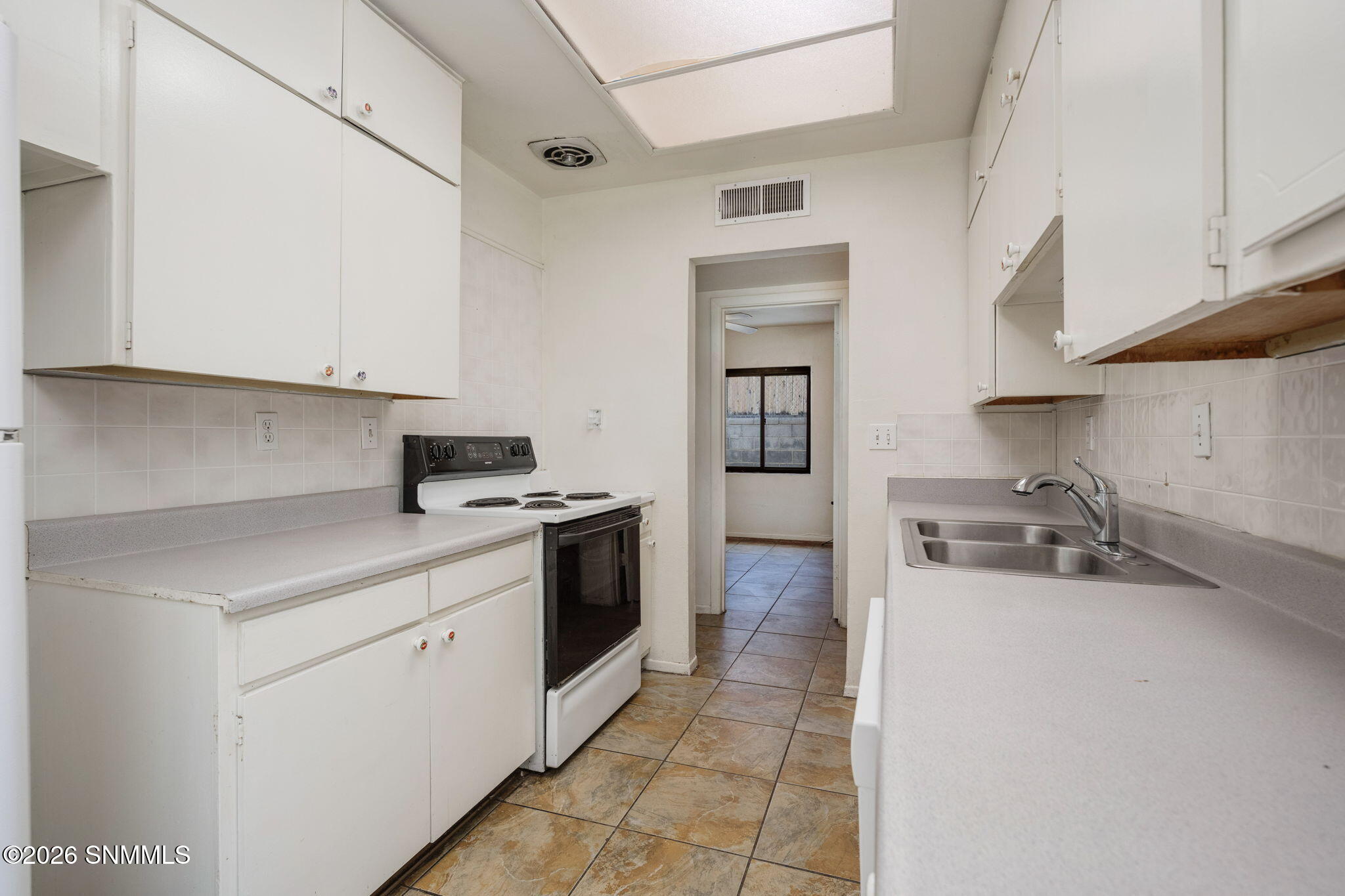 2030 Chilton Drive Property Photo 11