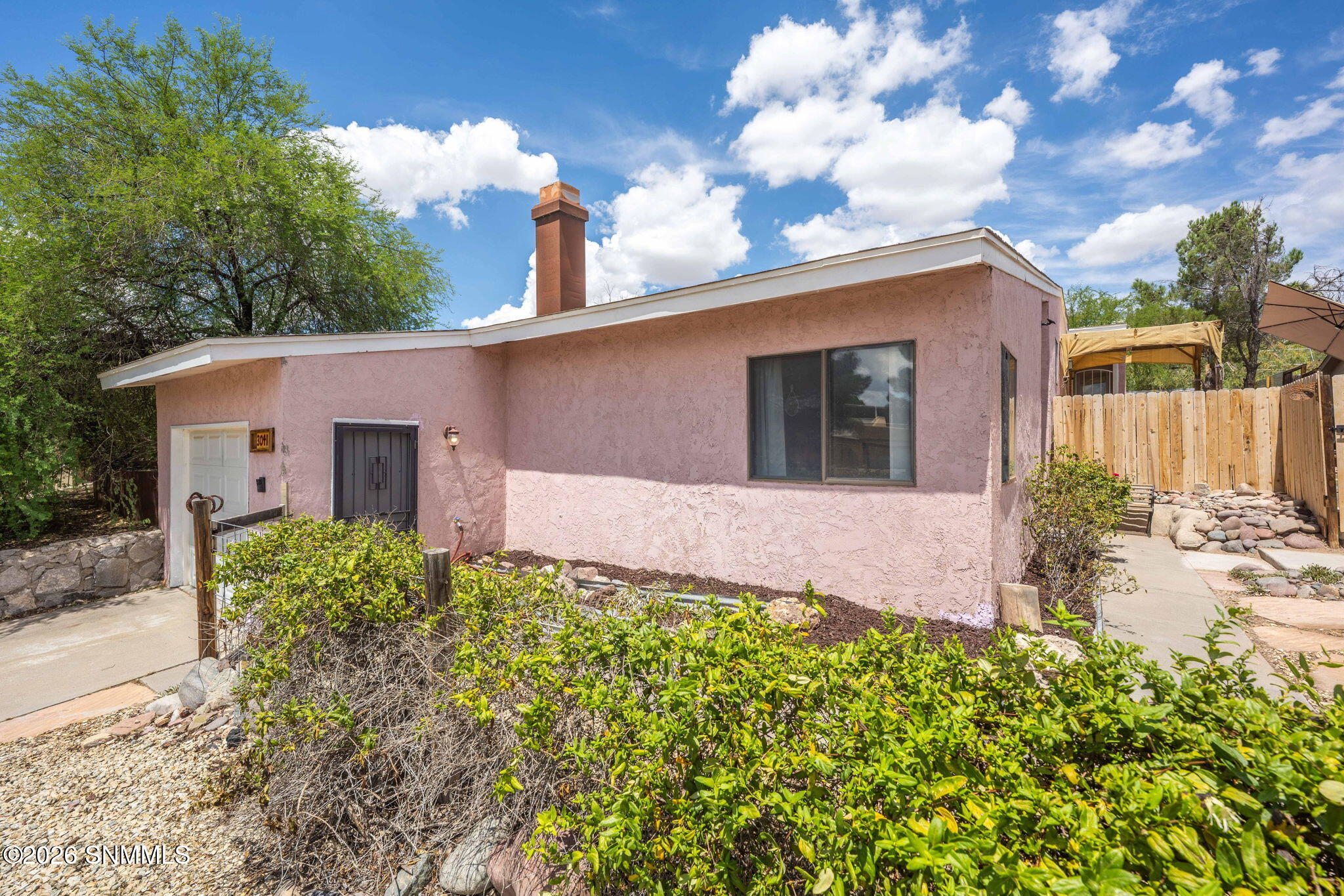 3041 Executive Hills Road Property Photo 2