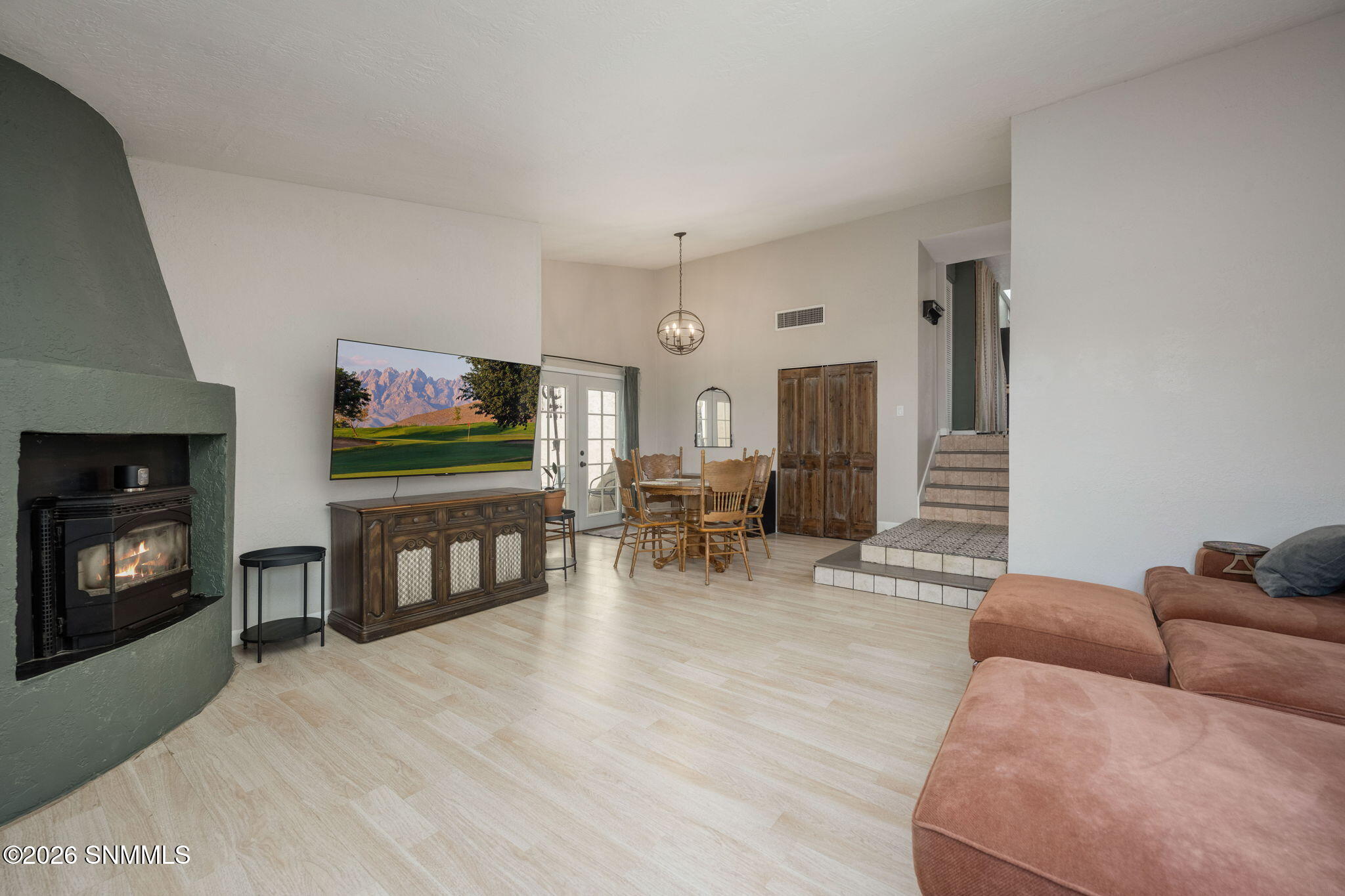 3041 Executive Hills Road Property Photo 9