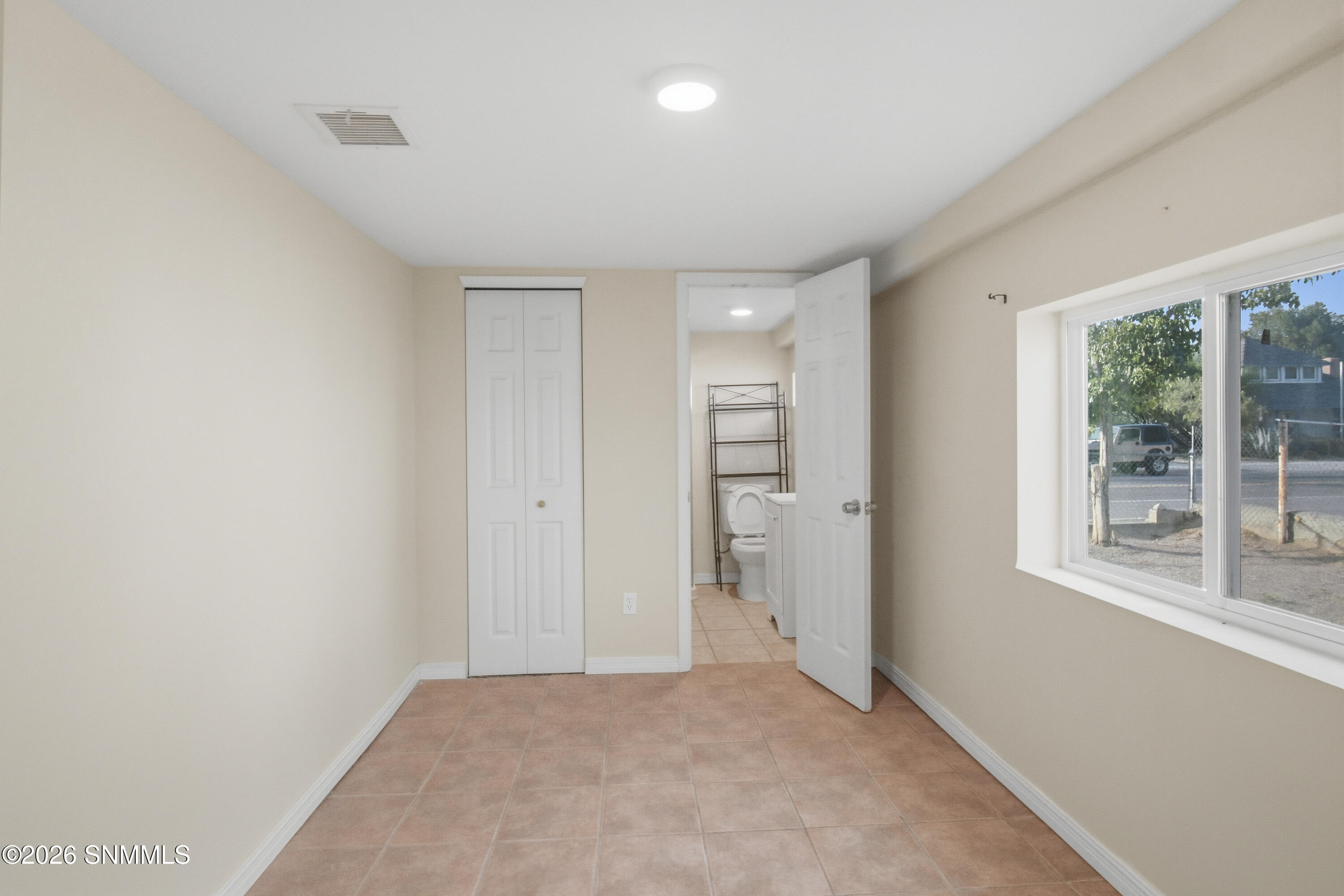 420 N Melendres Street Property Photo 19