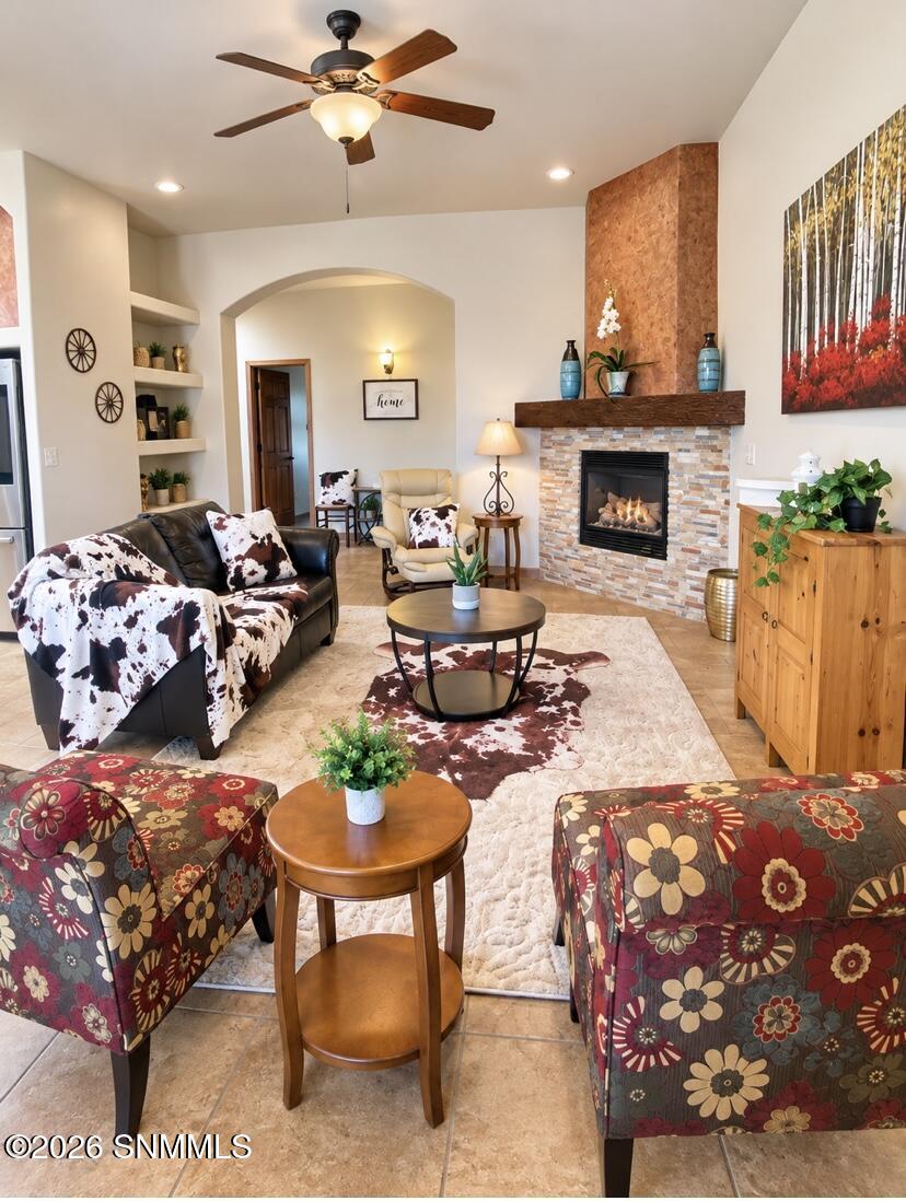 3860 Calle Arriba Property Photo 3