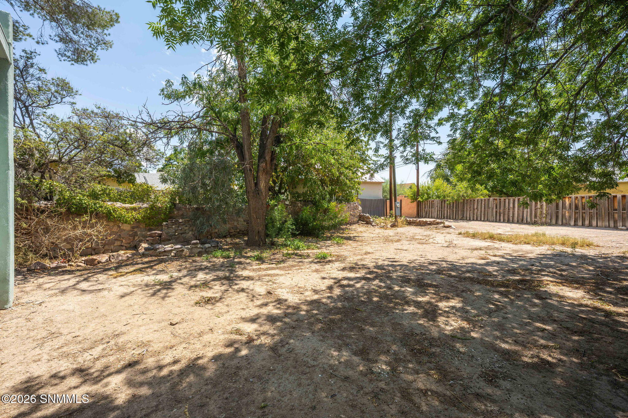 215 W Greening Avenue Property Photo 37