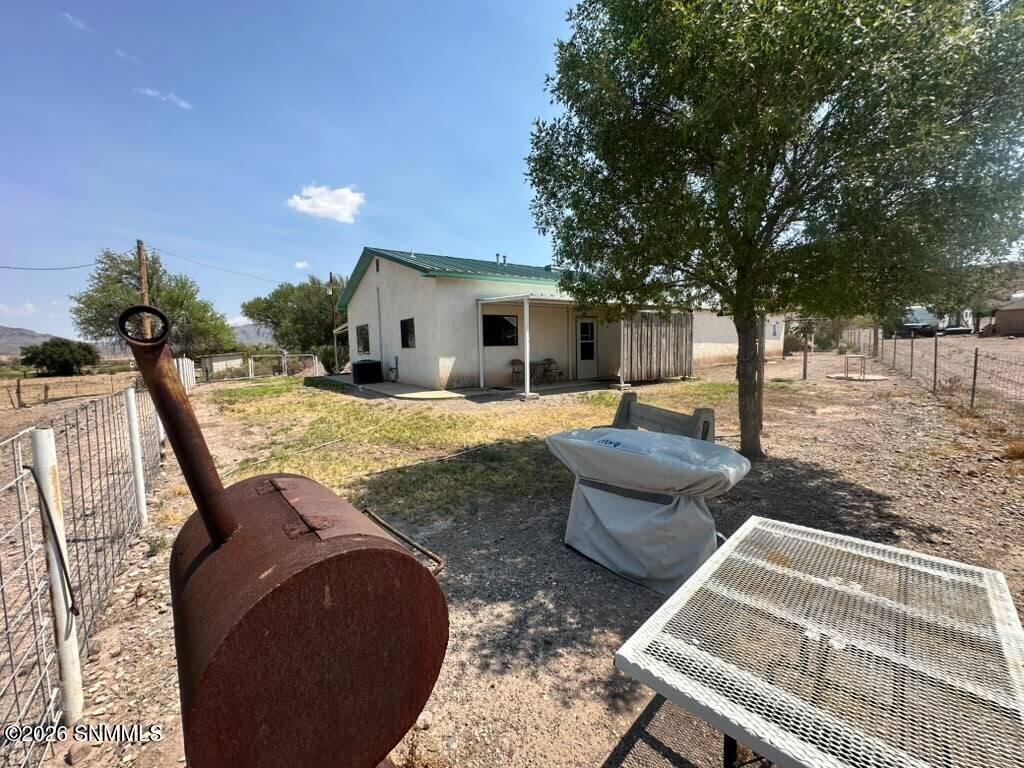 143 Las Palomas Canyon Road Property Photo 8