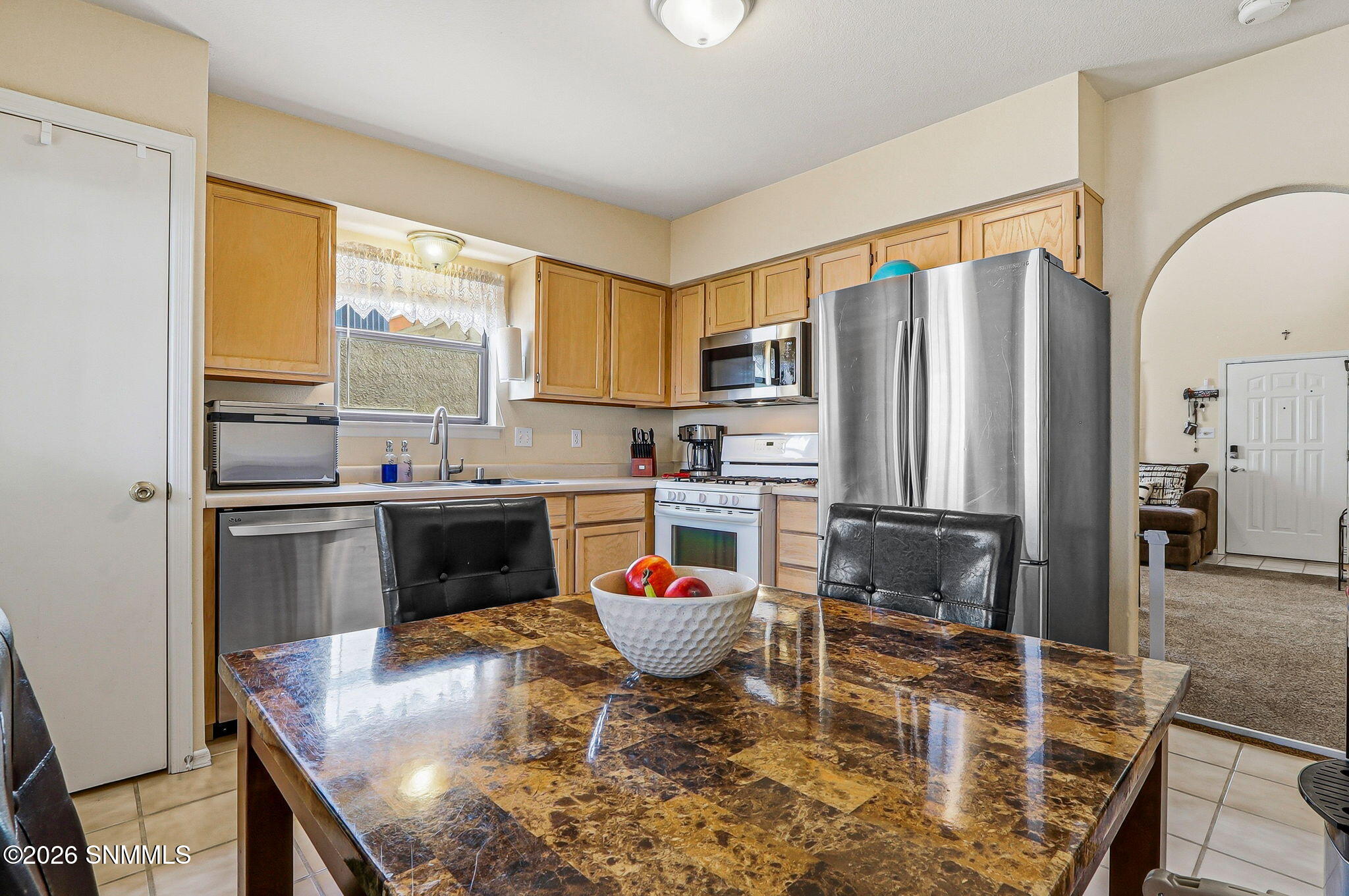 2089 Pine Needle Way Property Photo 6