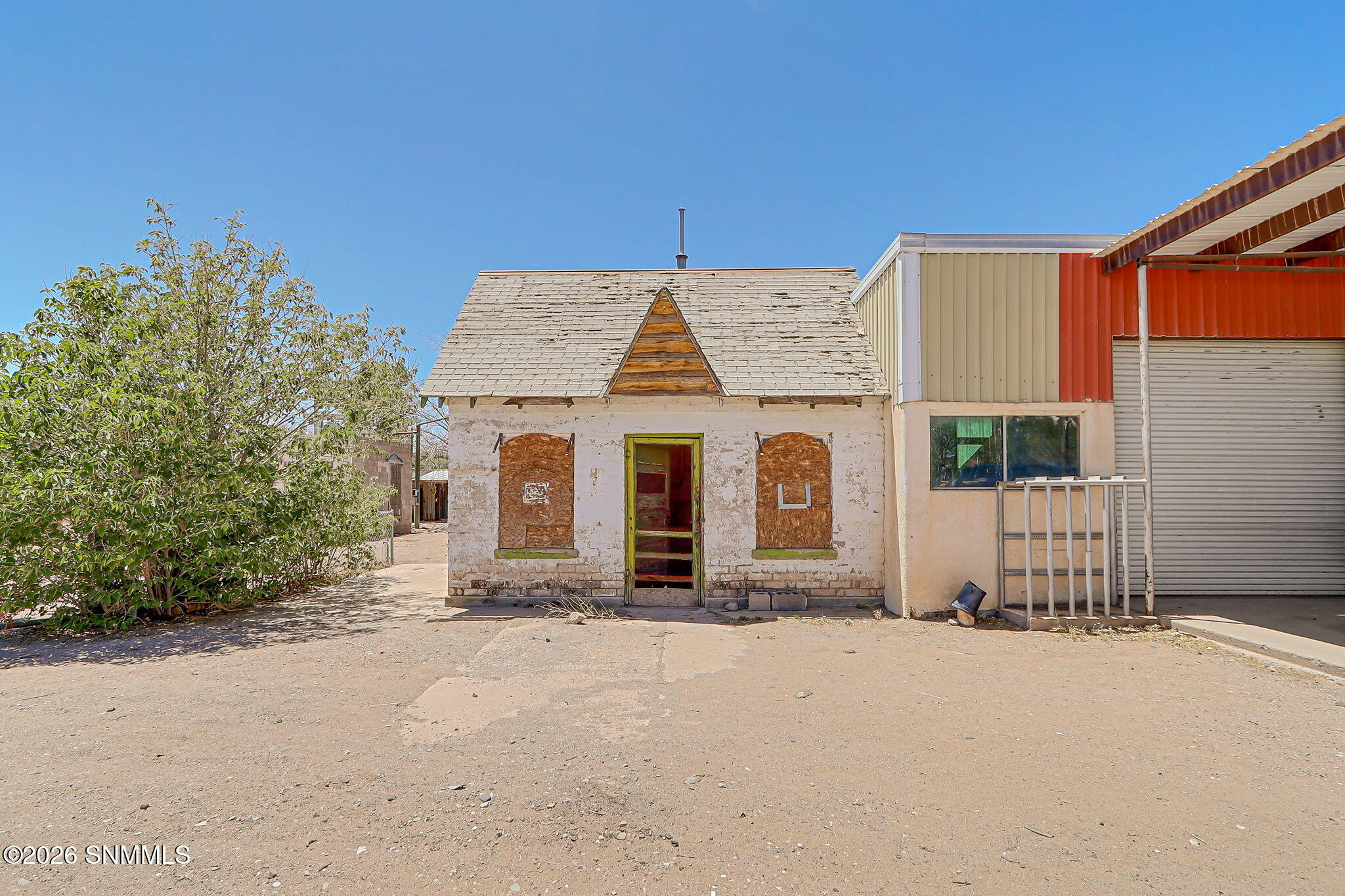 8835 Highway 187 Property Photo 6