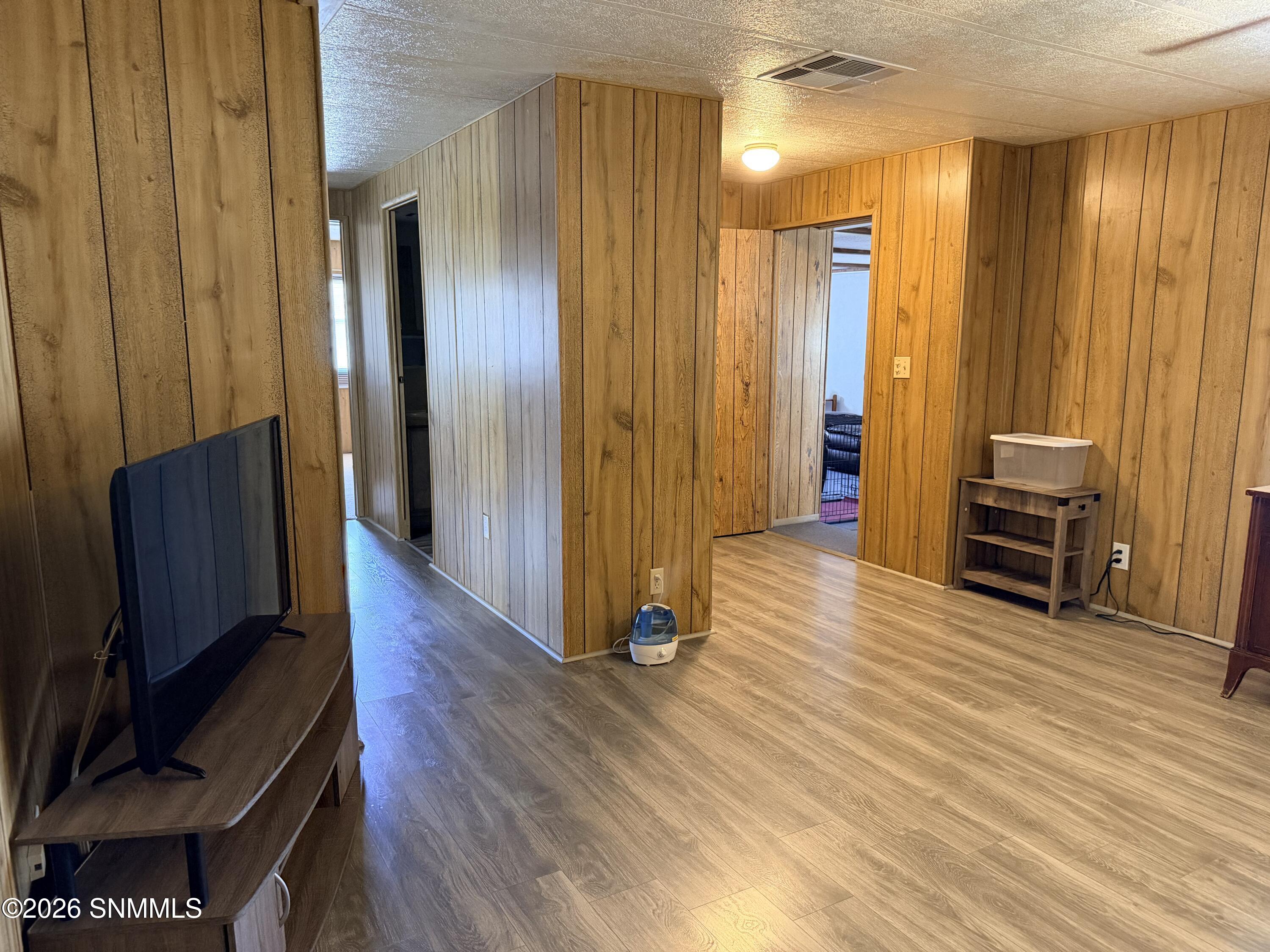 9 Queens Lane Property Photo 6