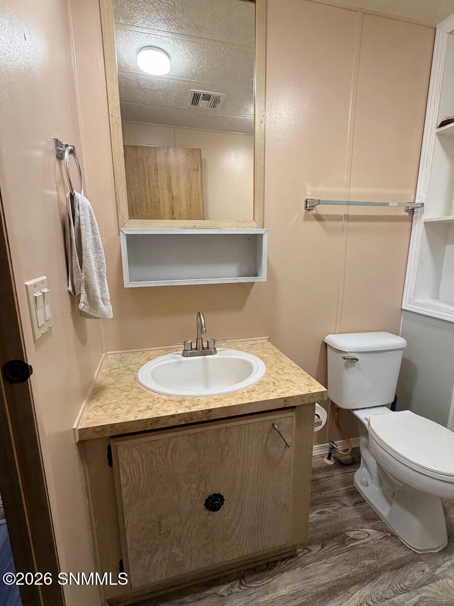 9 Queens Lane Property Photo 11
