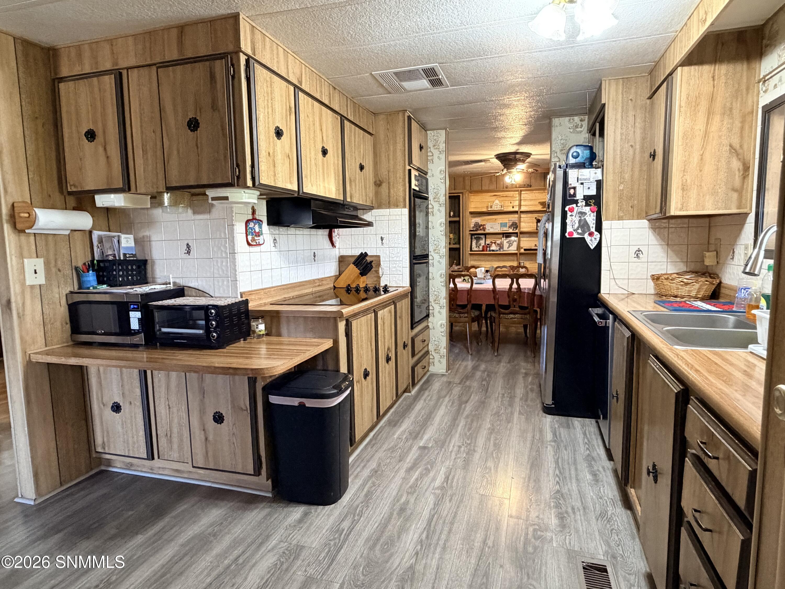 9 Queens Lane Property Photo 18