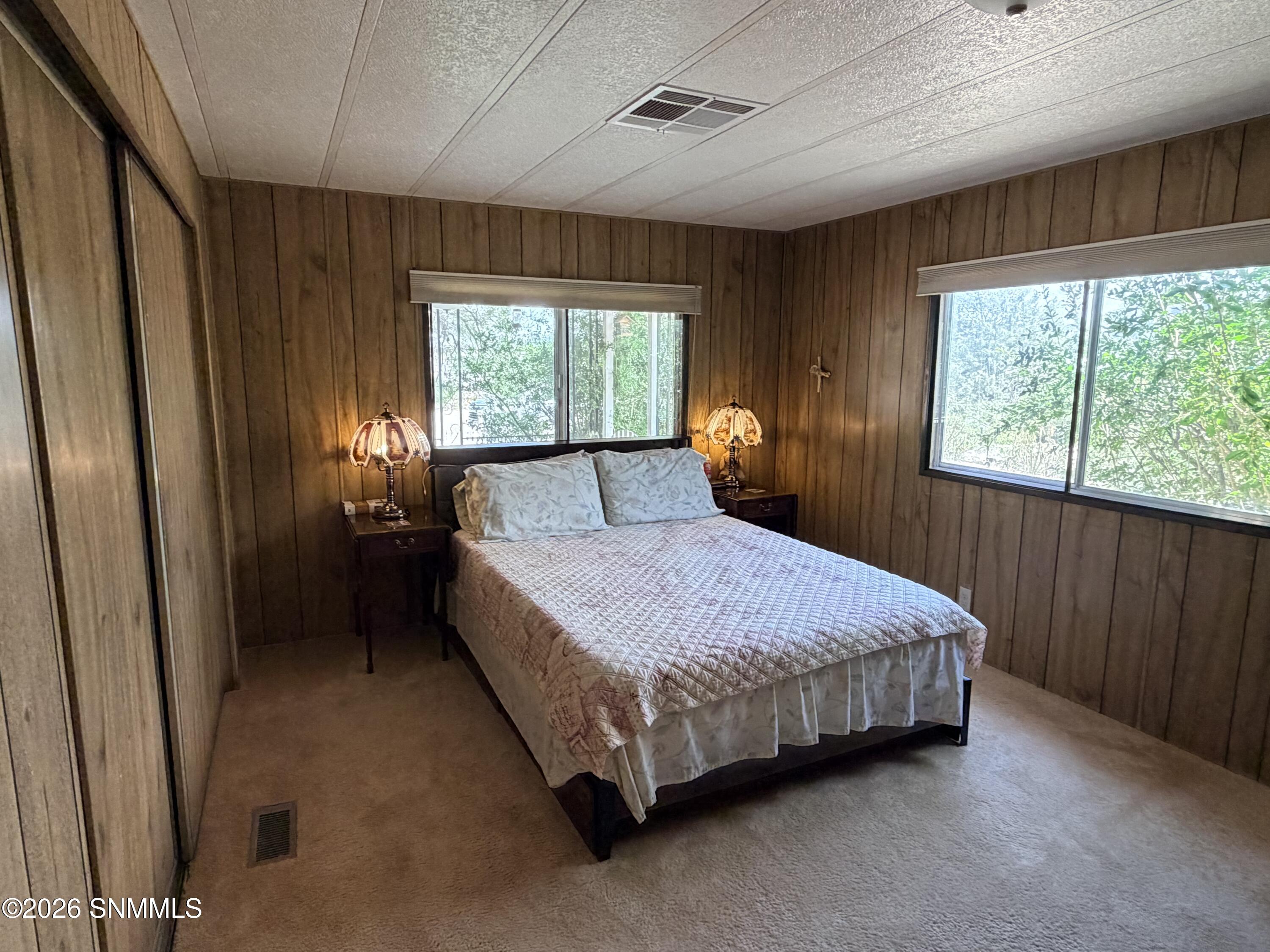9 Queens Lane Property Photo 23