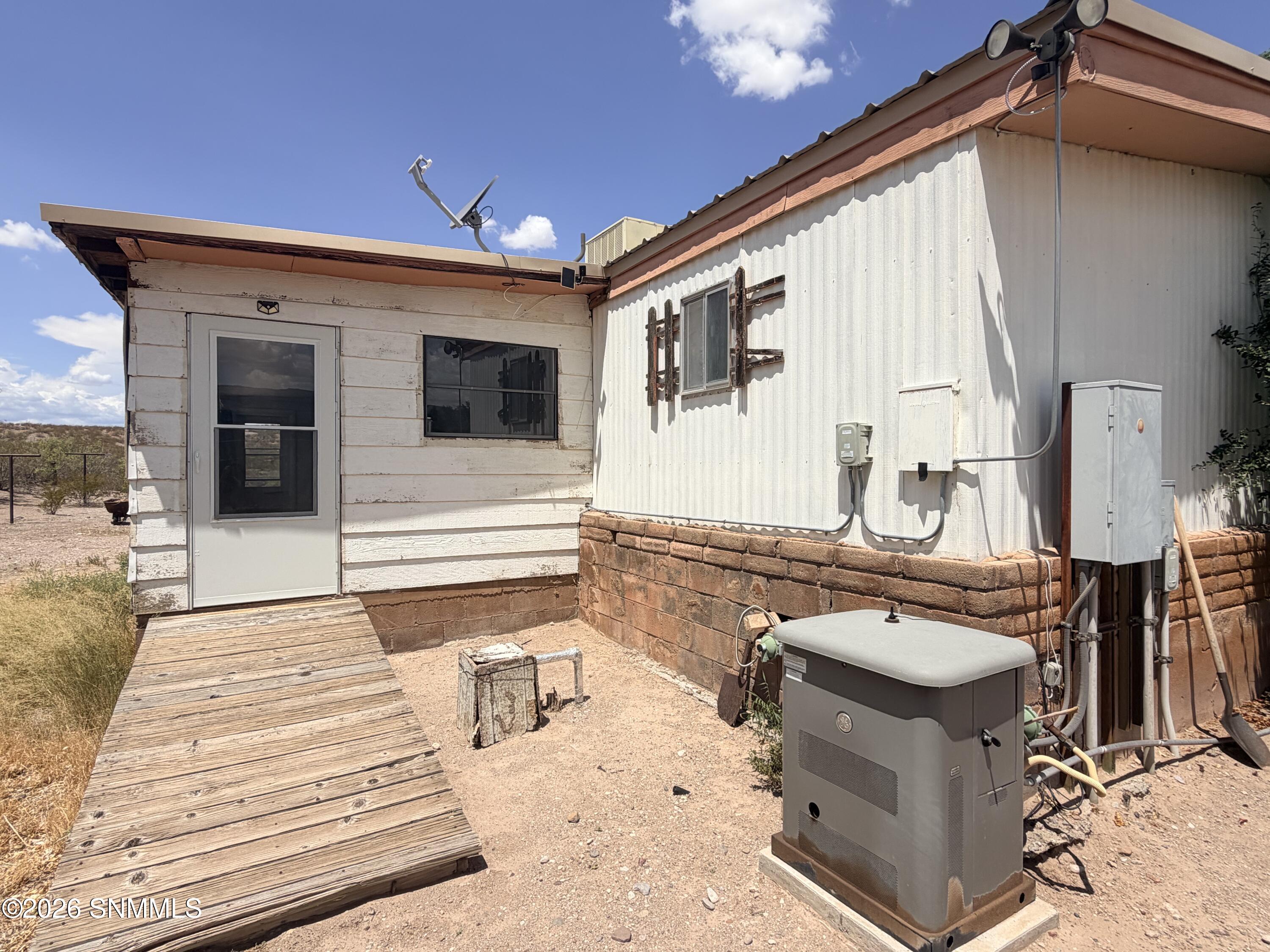 9 Queens Lane Property Photo 35