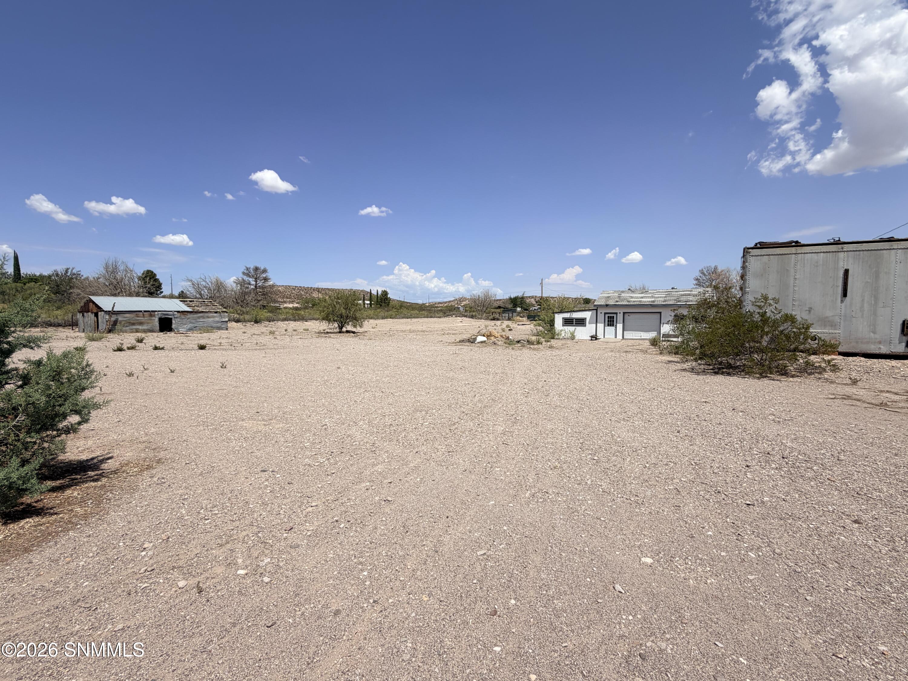9 Queens Lane Property Photo 46