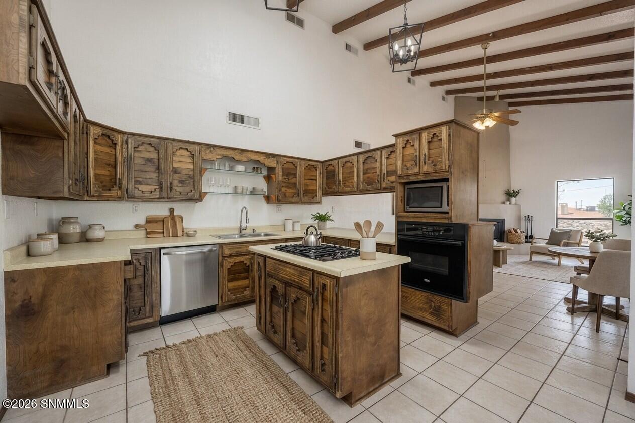 4820 Senita Drive Property Photo 7