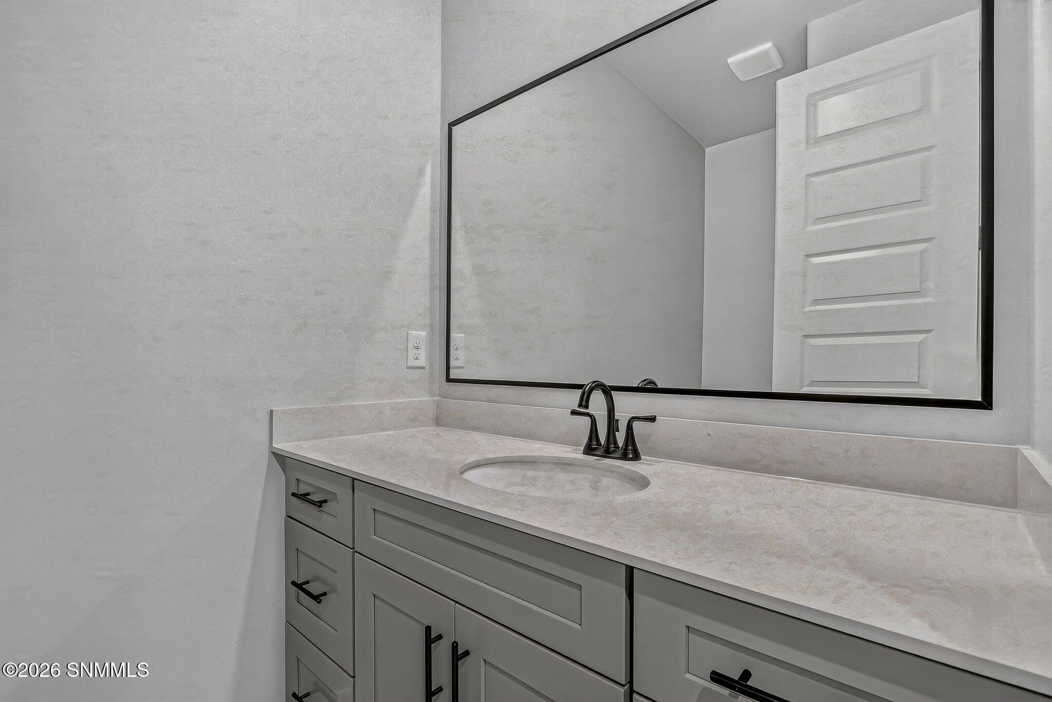 7341 Ultramarine Road Property Photo 17