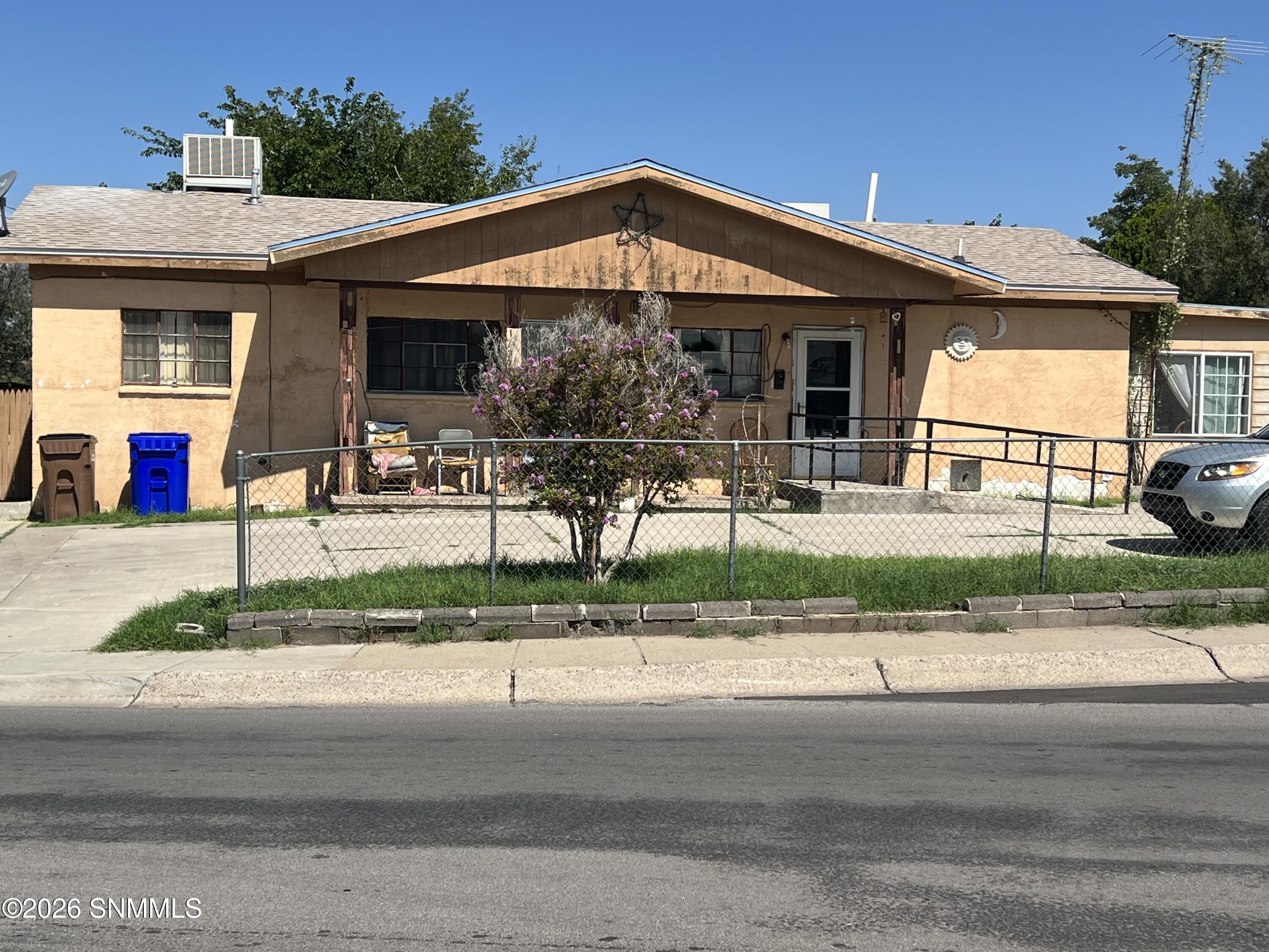 1737 E Idaho Avenue Property Photo 1