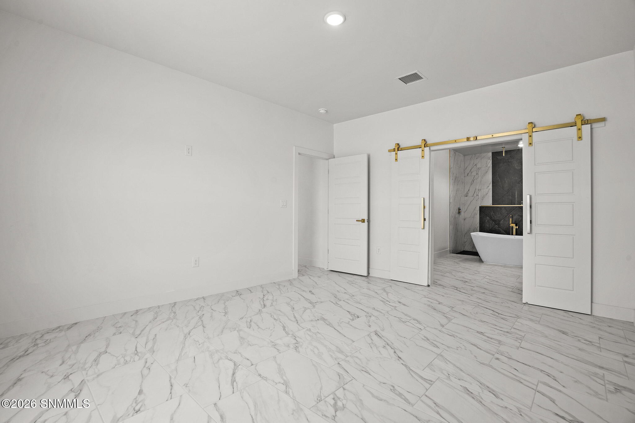 1393 Syrian Desert Drive Property Photo 7