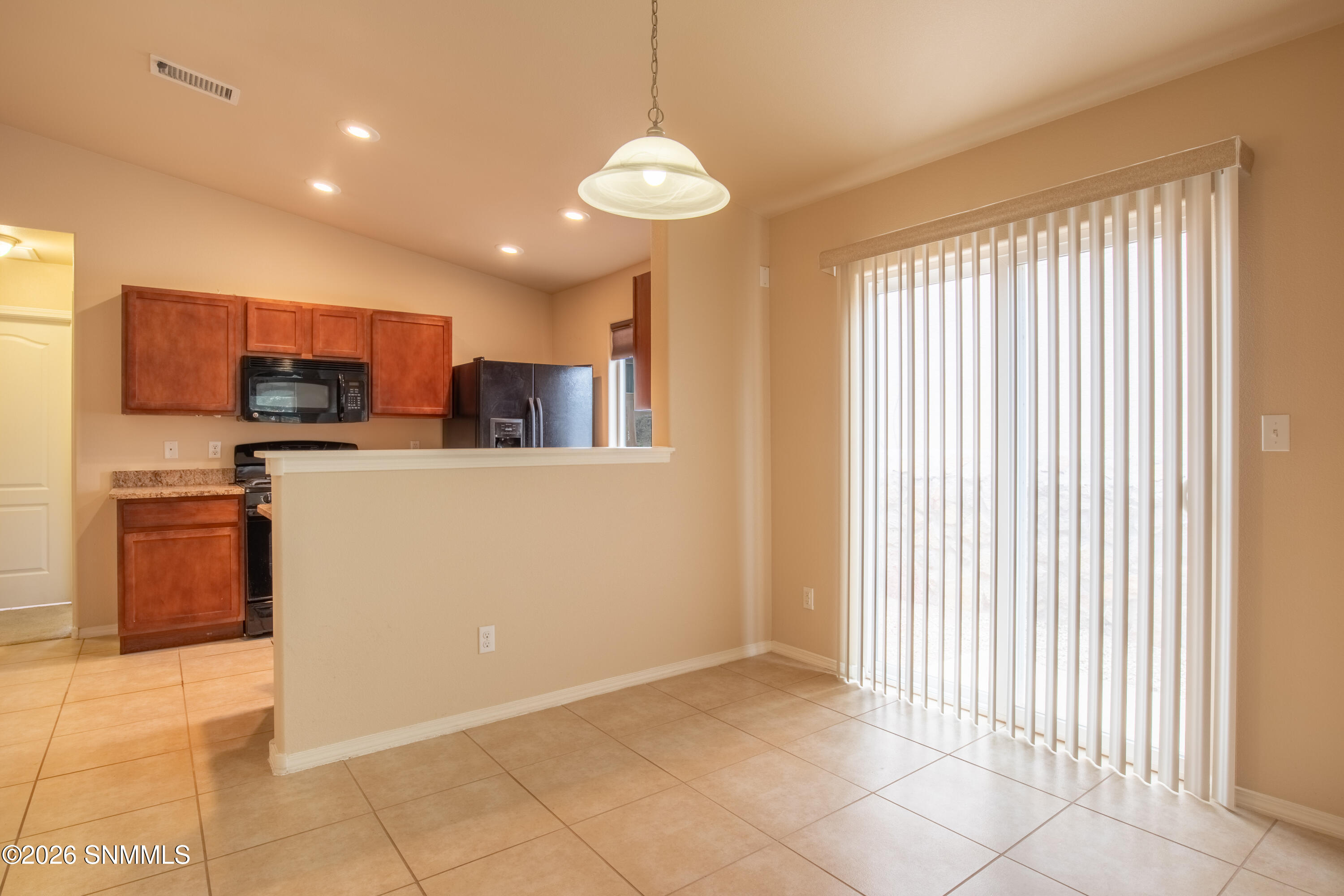 5124 Kensington Way Property Photo 7