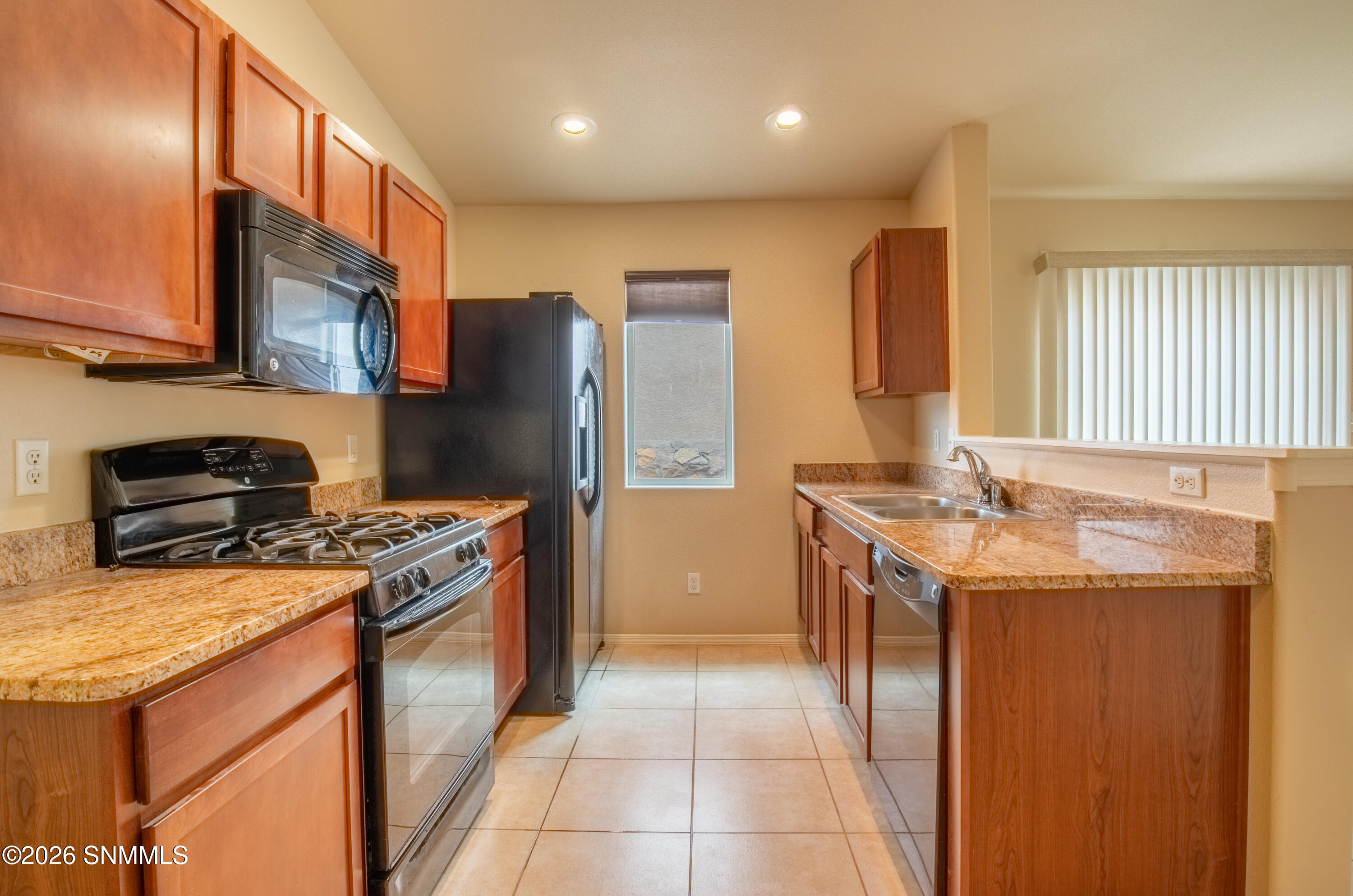 5124 Kensington Way Property Photo 8