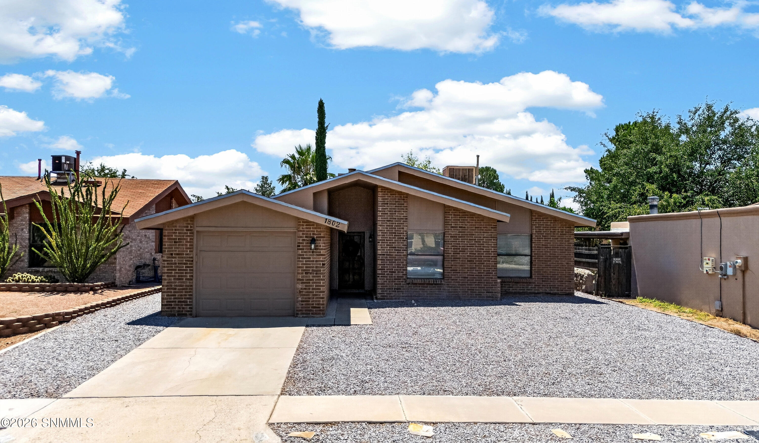 1802 Buchanan Avenue Property Photo 2
